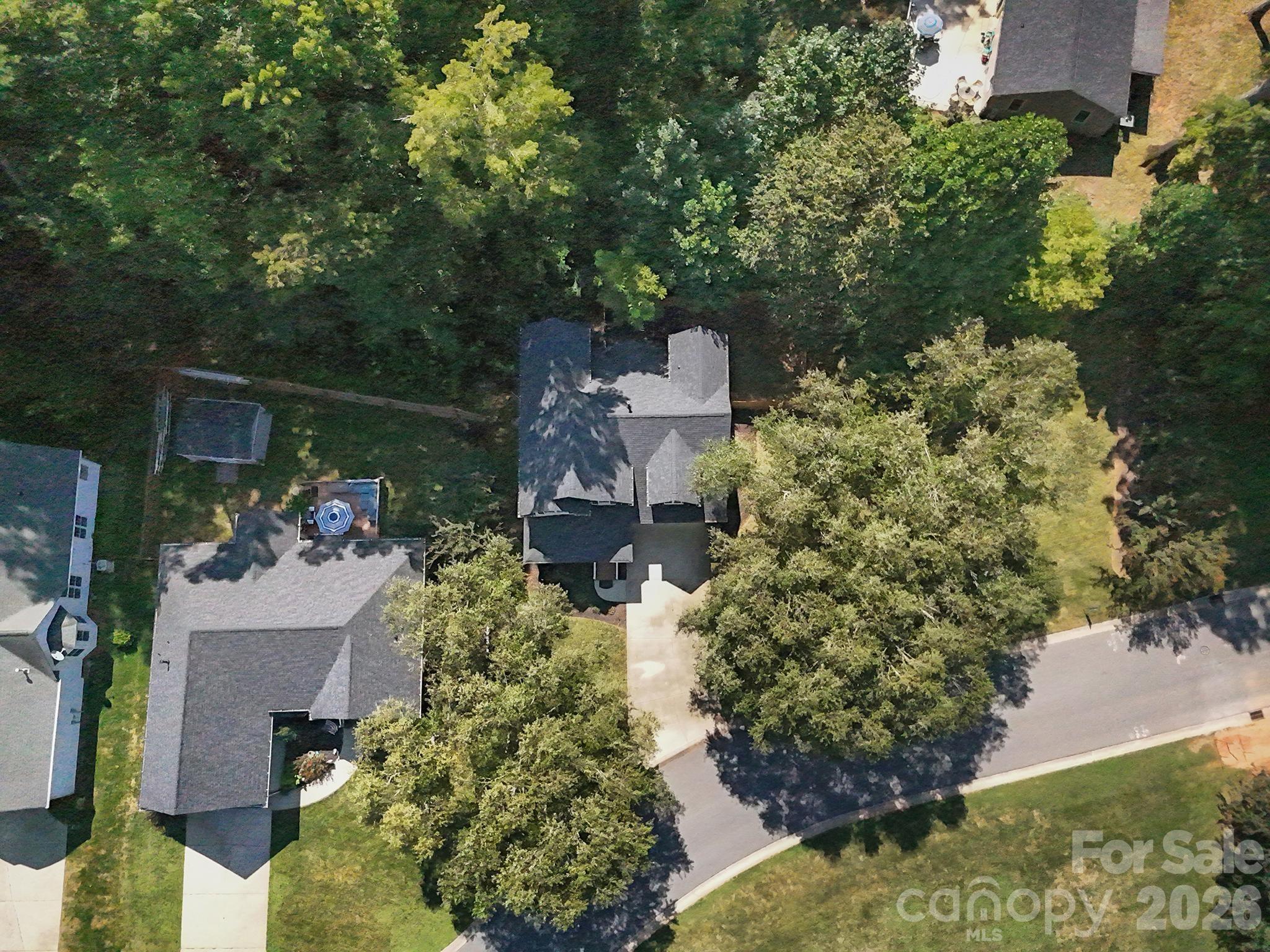 4004 River Falls Dr, Lowell, NC 28098