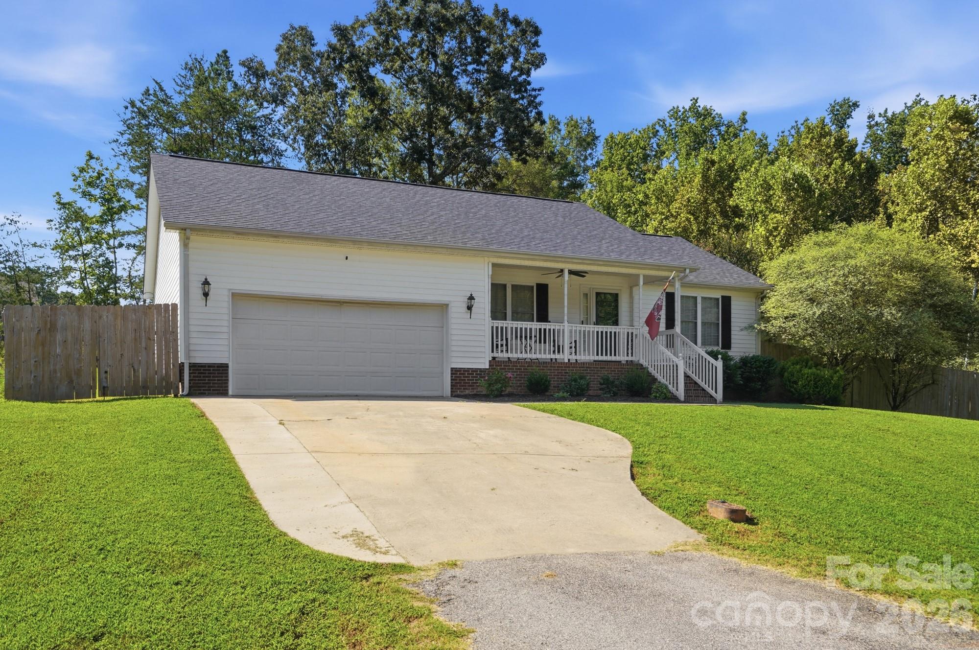 86 Fifth St, York, SC 29745