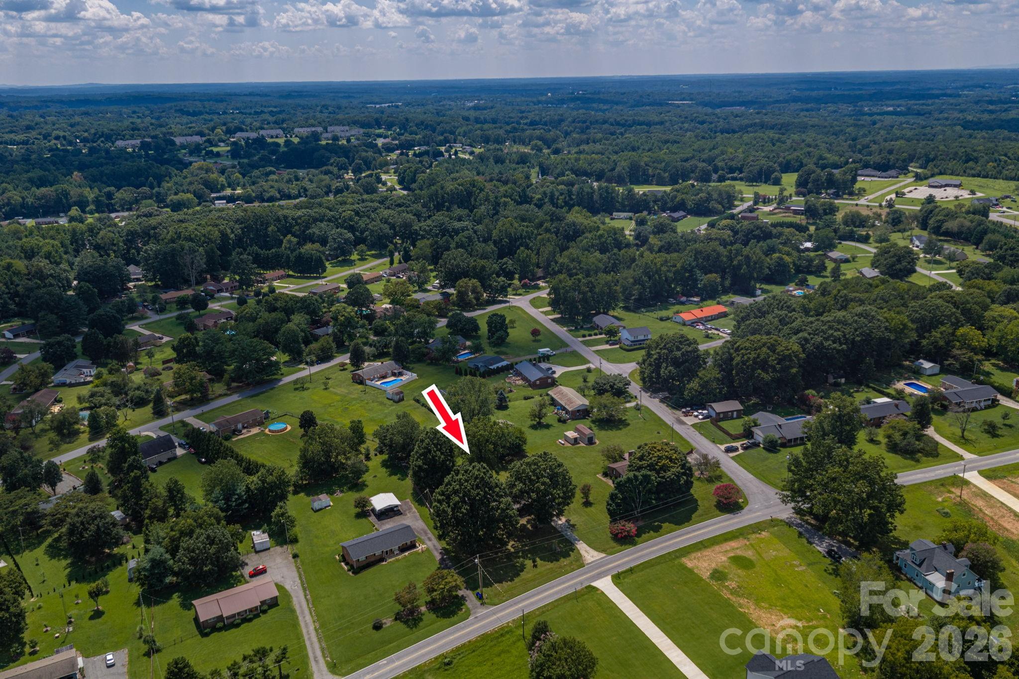 1718 Woolie Rd, Lincolnton, NC 28092