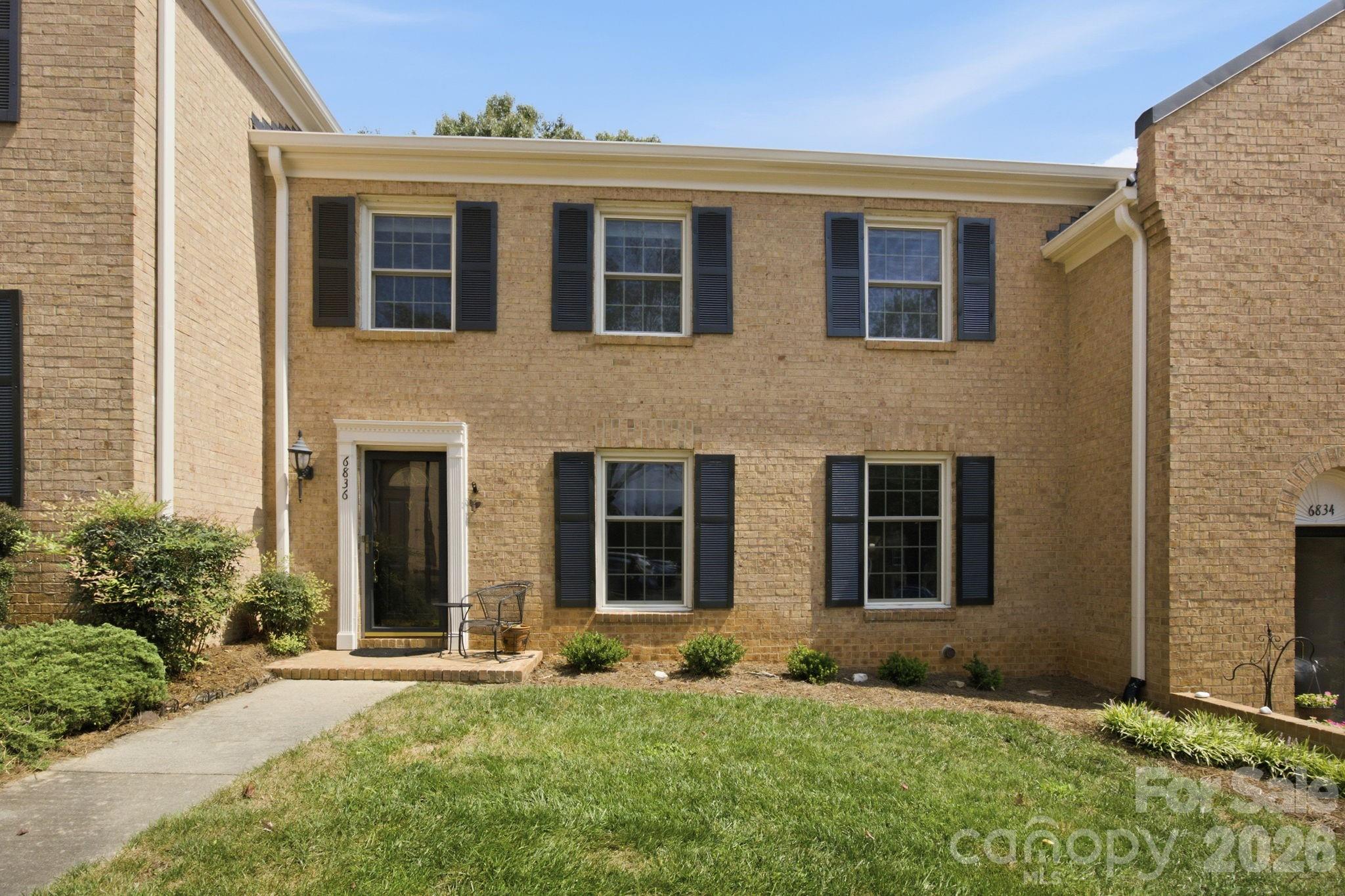 6836 Dumbarton Dr, Charlotte, NC 28210