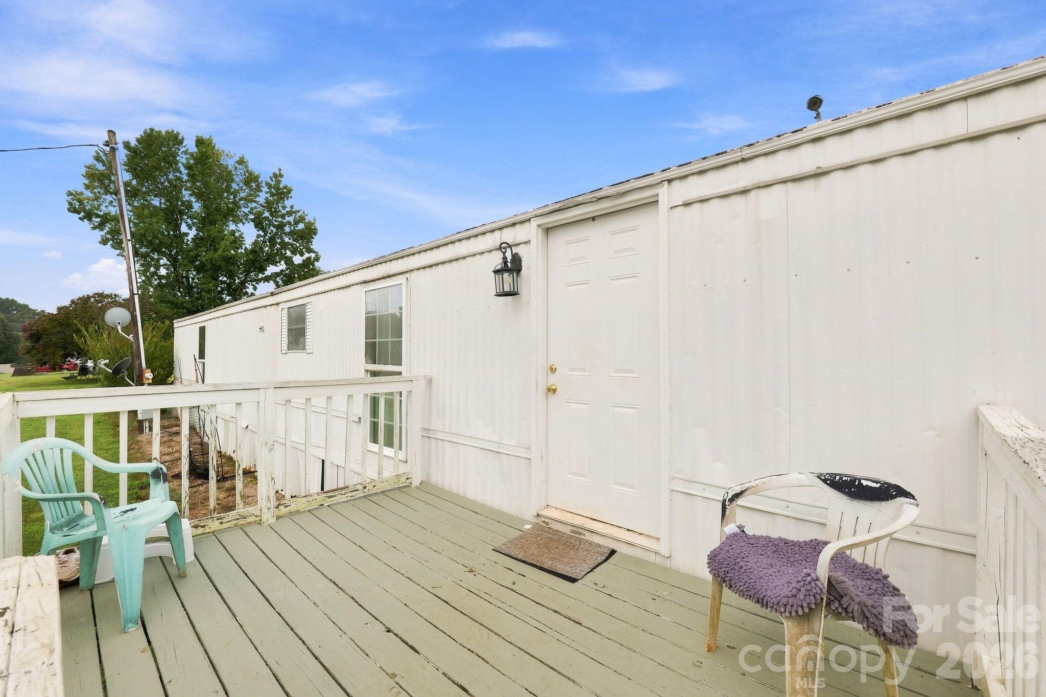 1433 Oakbrook Ln, Denver, NC 28037