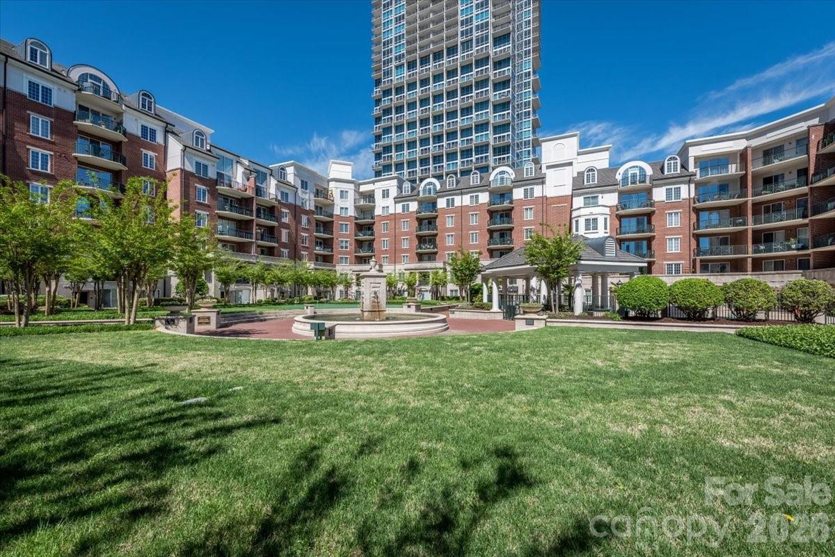 300 W 5th St #318, Charlotte, NC 28202