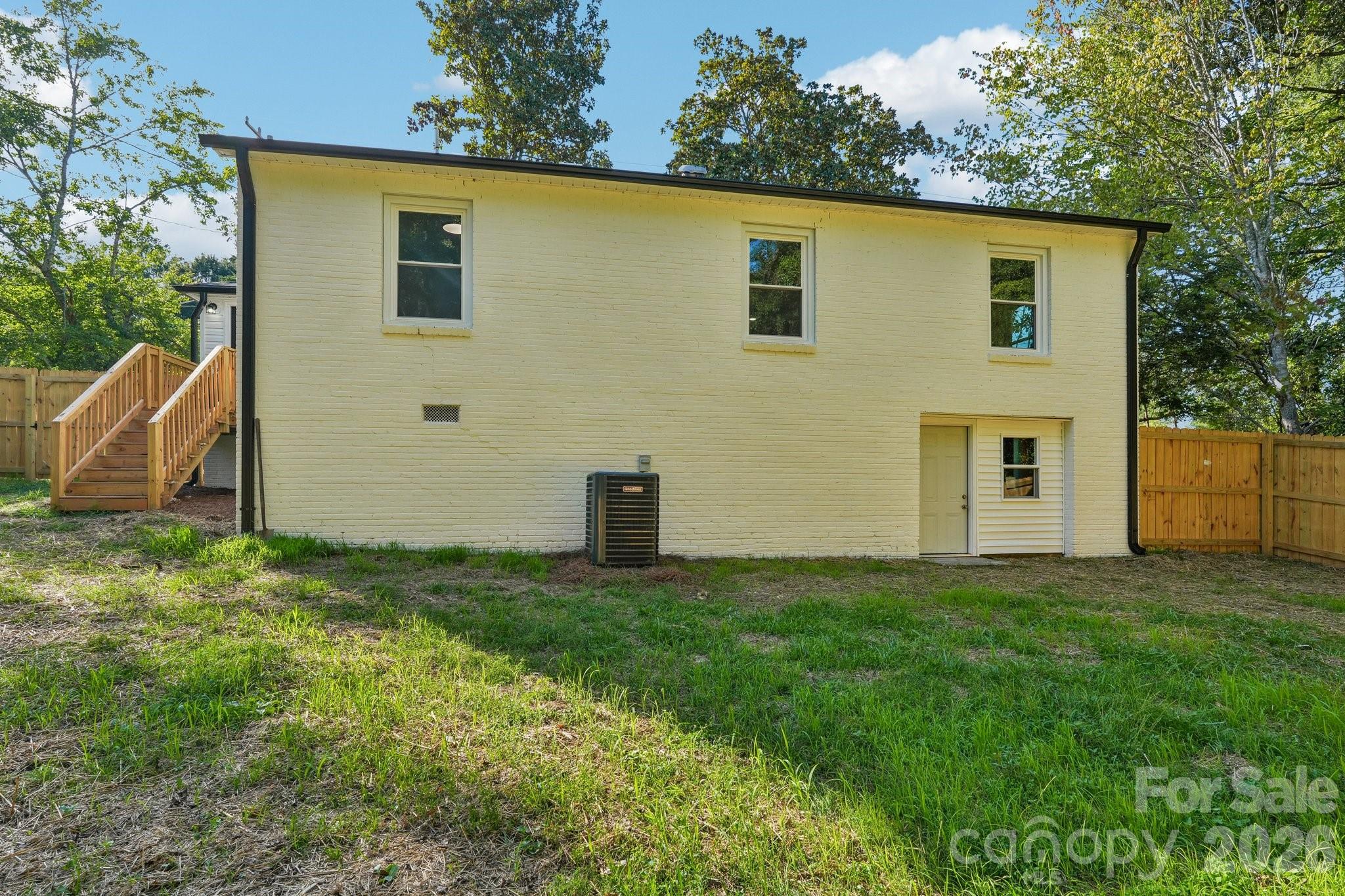 217 Rehobeth Rd, Waxhaw, NC 28173
