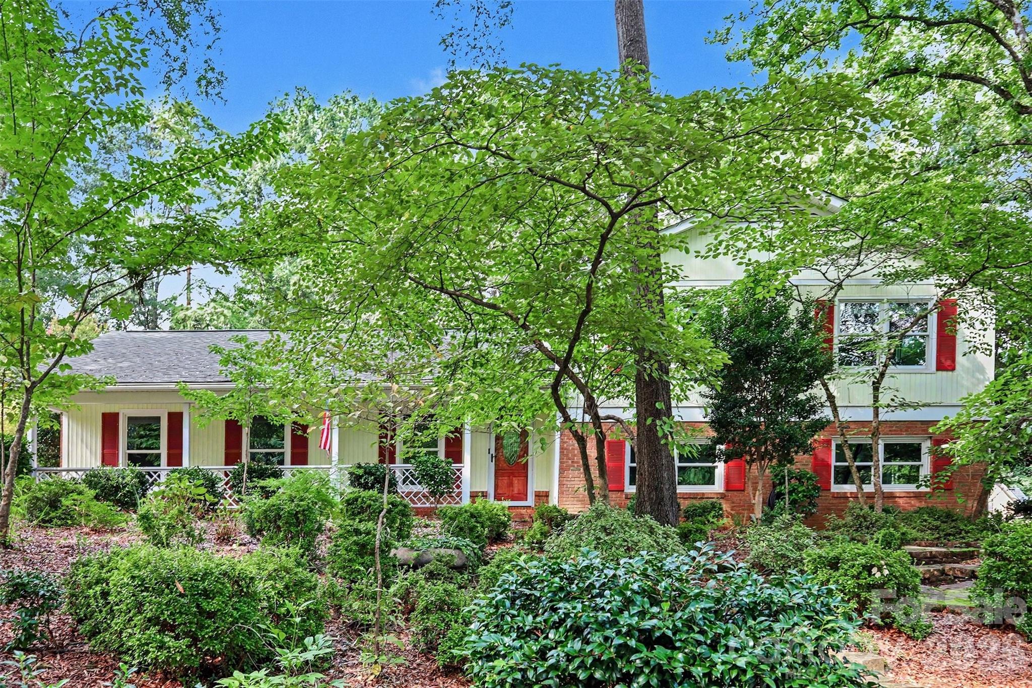 6122 Yellowood Rd, Charlotte, NC 28210