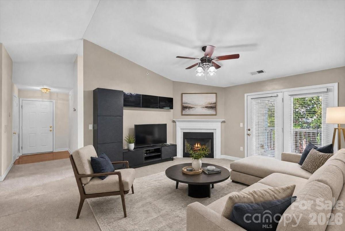 11232 Hyde Pointe Ct, Charlotte, NC 28262