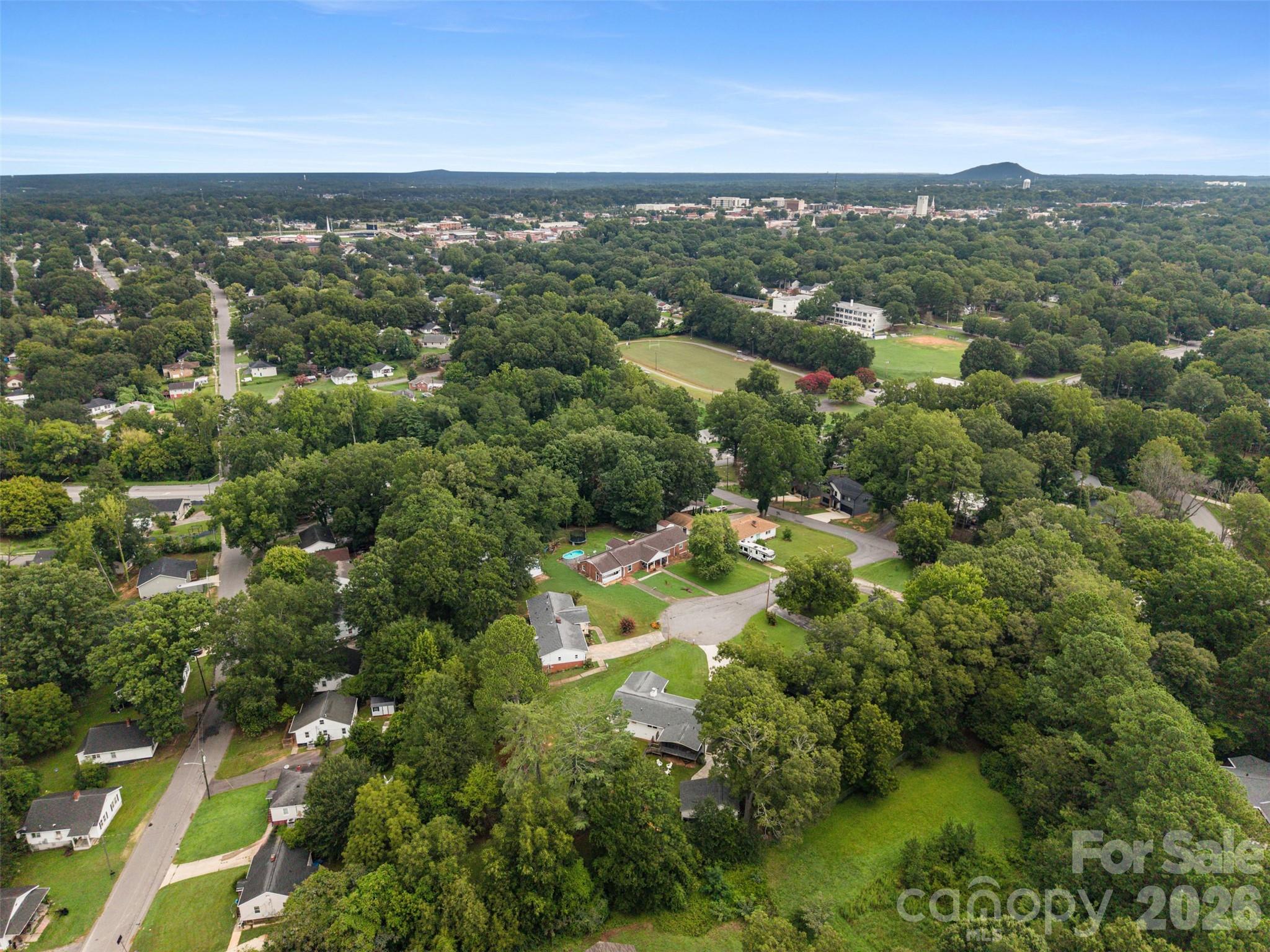 821 Normandy View St, Gastonia, NC 28052