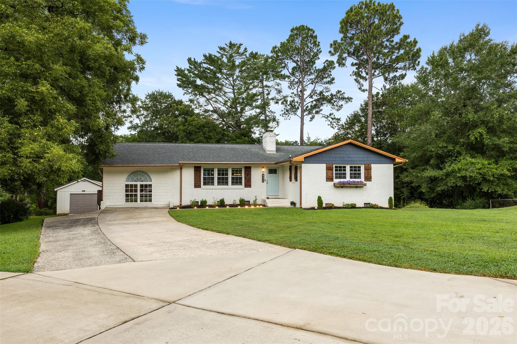821 Normandy View St, Gastonia, NC 28052