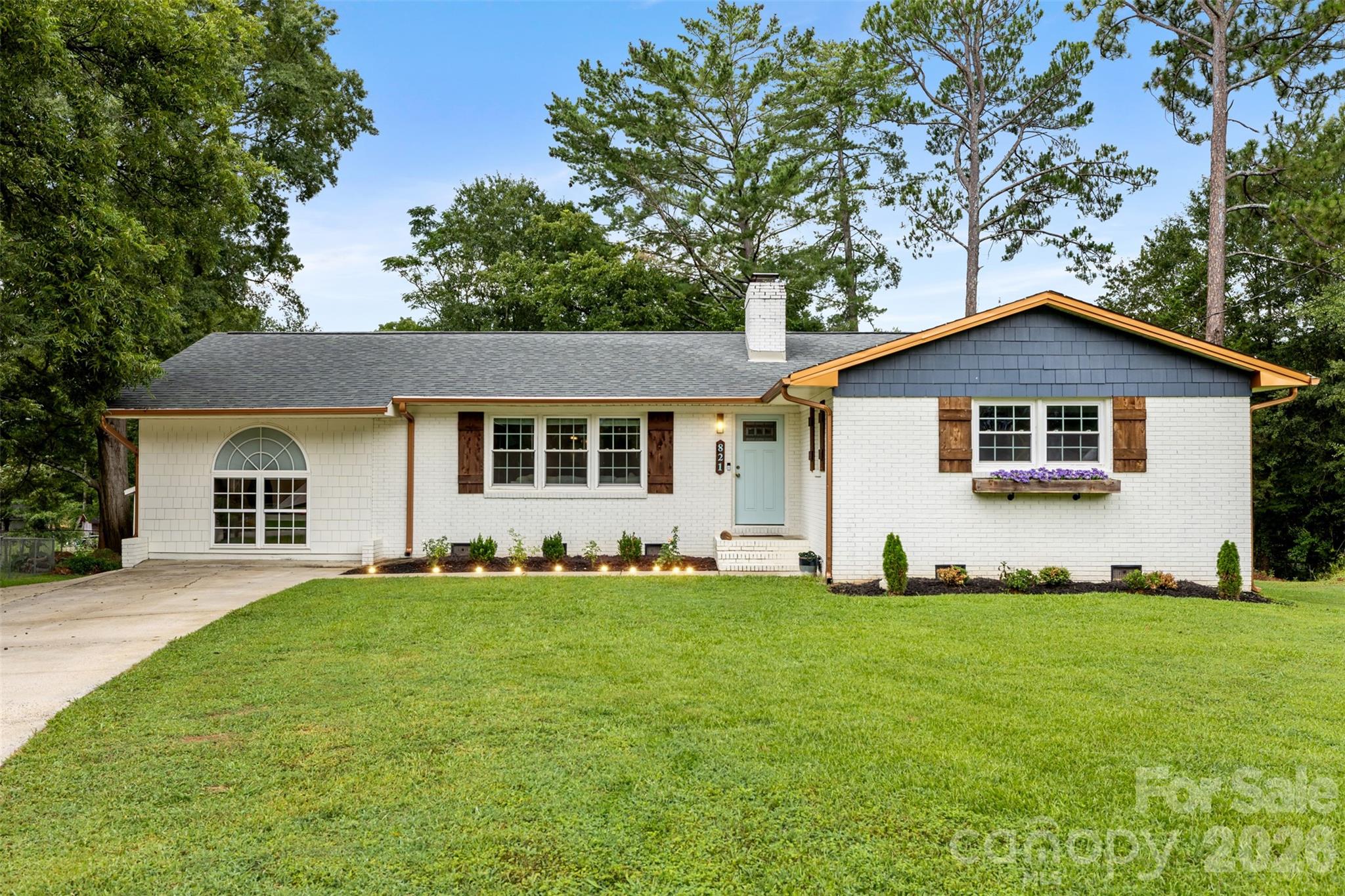 821 Normandy View St, Gastonia, NC 28052
