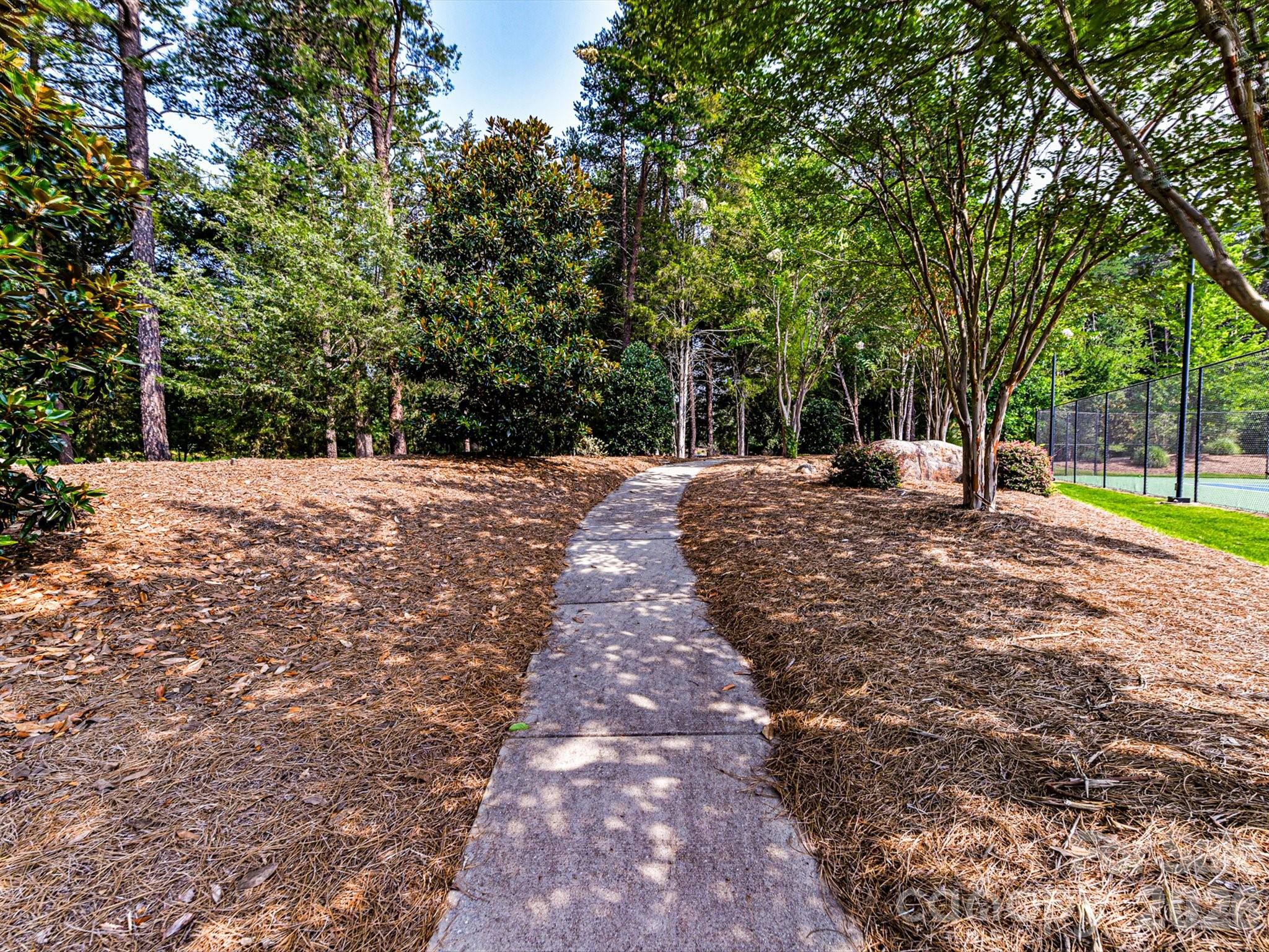 12323 Cherrybark Ln, Charlotte, NC 28278