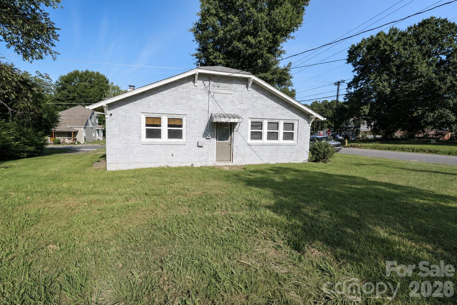 401 N Oakland Ave, Statesville, NC 28677