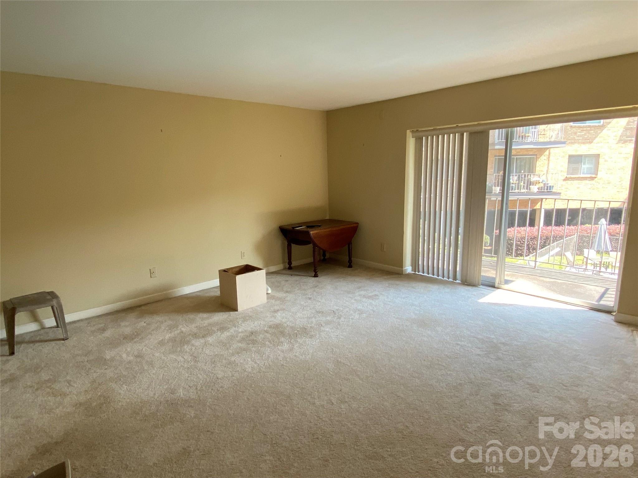 1323 Queens Rd #208, Charlotte, NC 28207