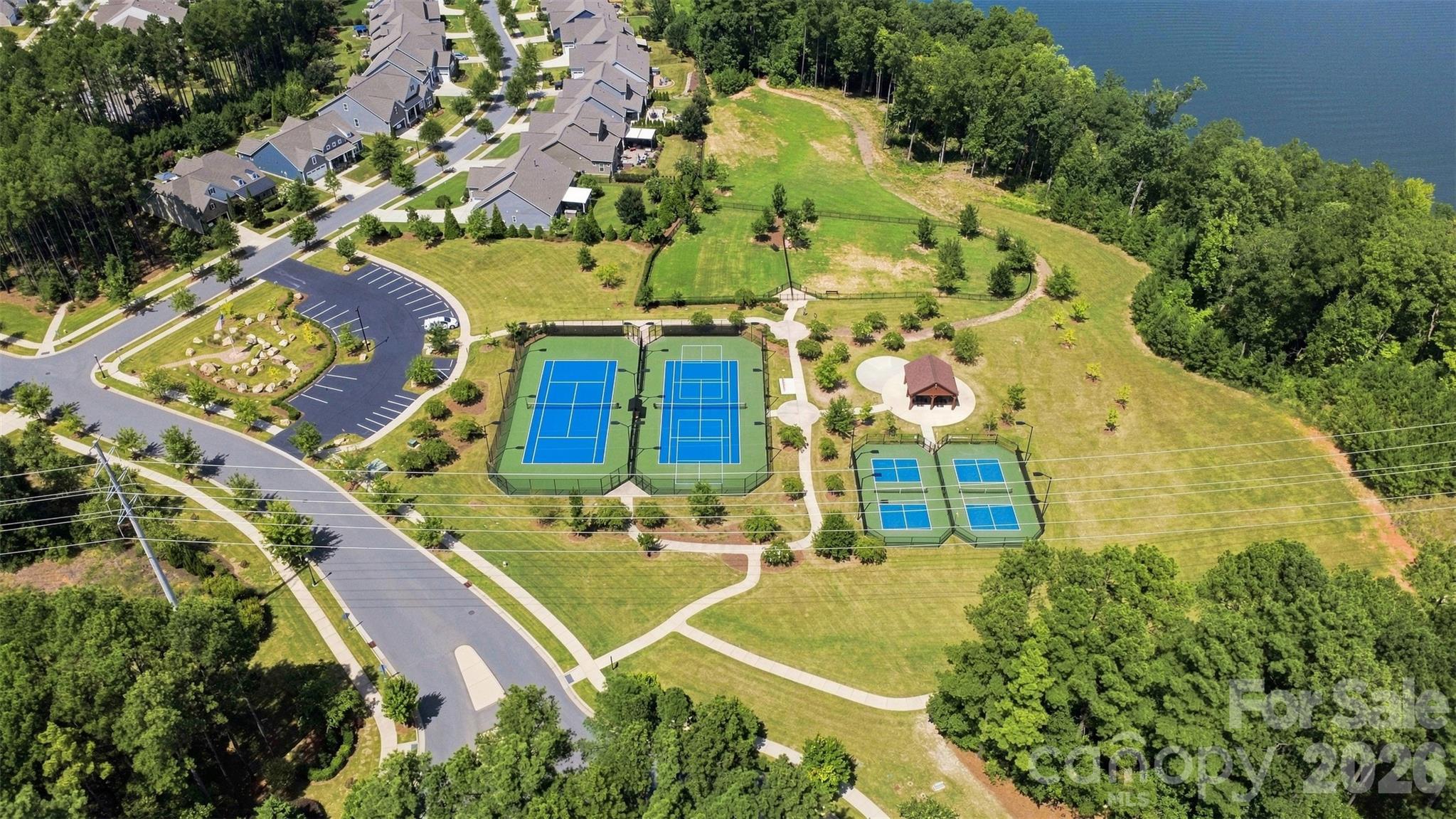 3065 Rosseau Ln, Mount Holly, NC 28120