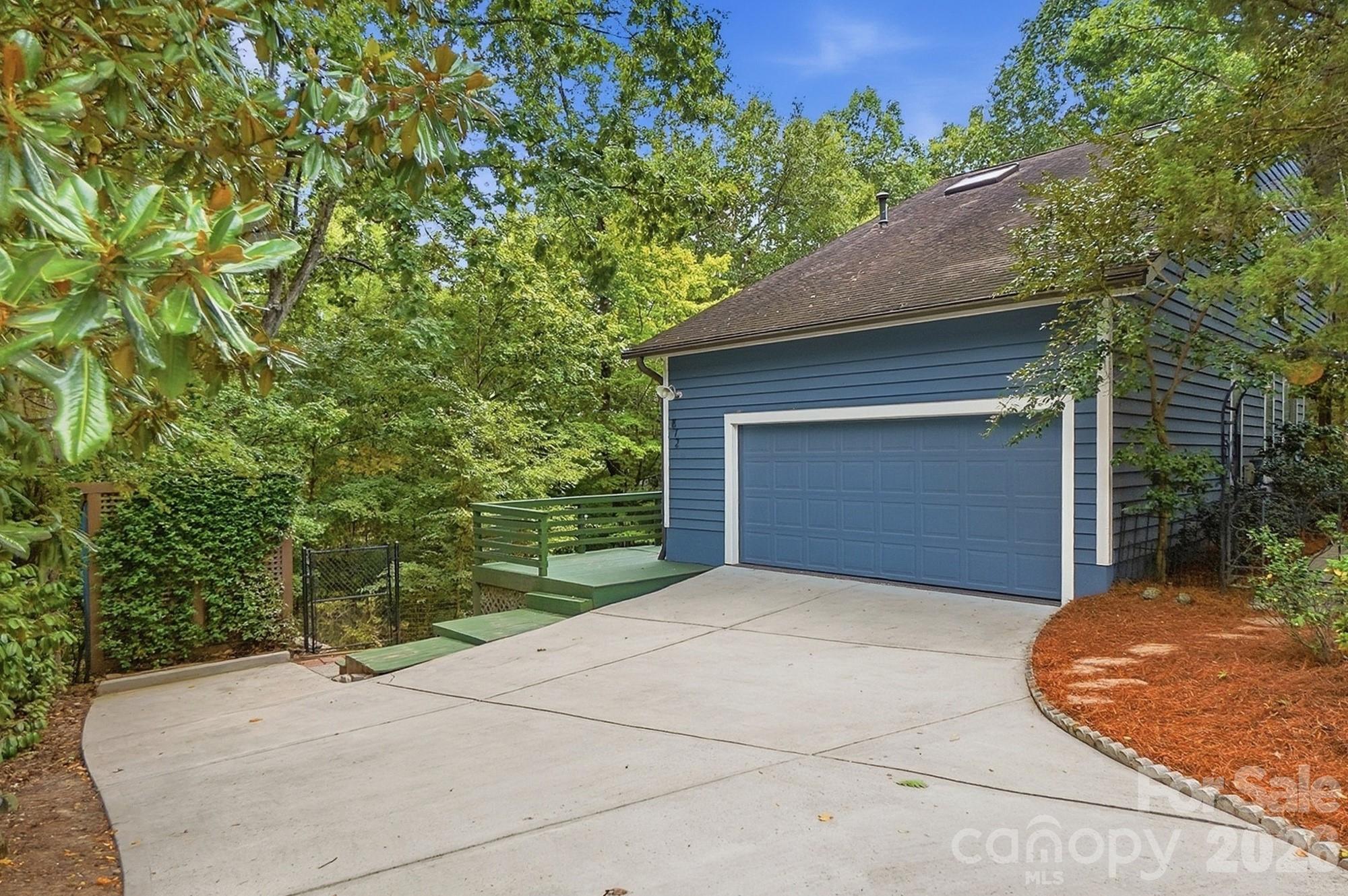 872 Old Bell Rd, Charlotte, NC 28270