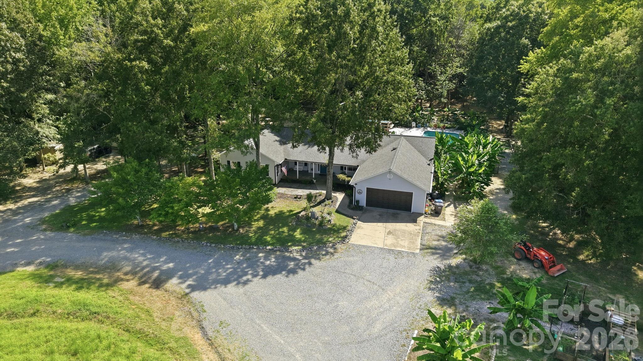 205 Dornoch Dr, Matthews, NC 28104