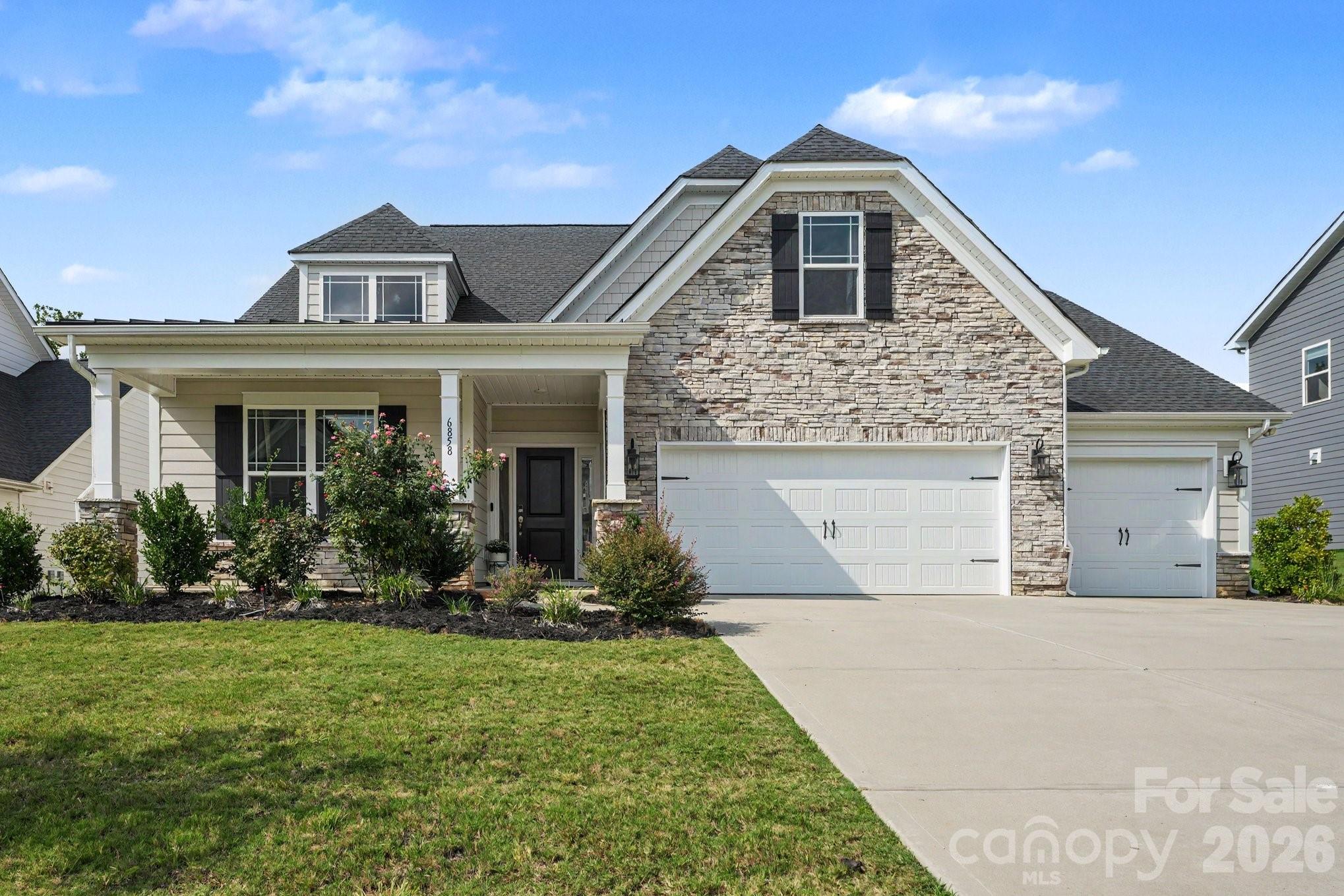 6858 Hunts Mesa Dr, Fort Mill, SC 29707