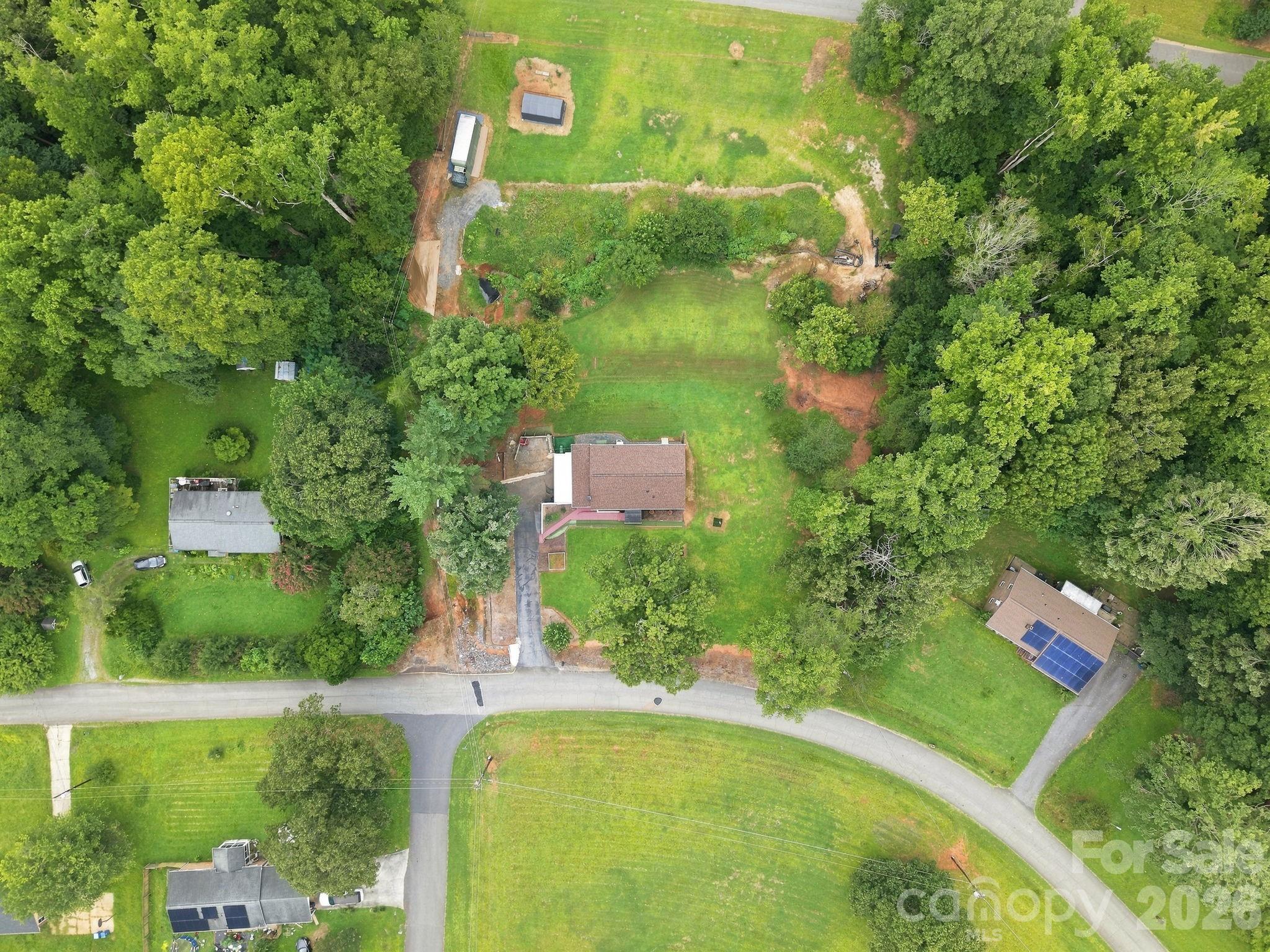 1714 Lazenby St, Newton, NC 28658