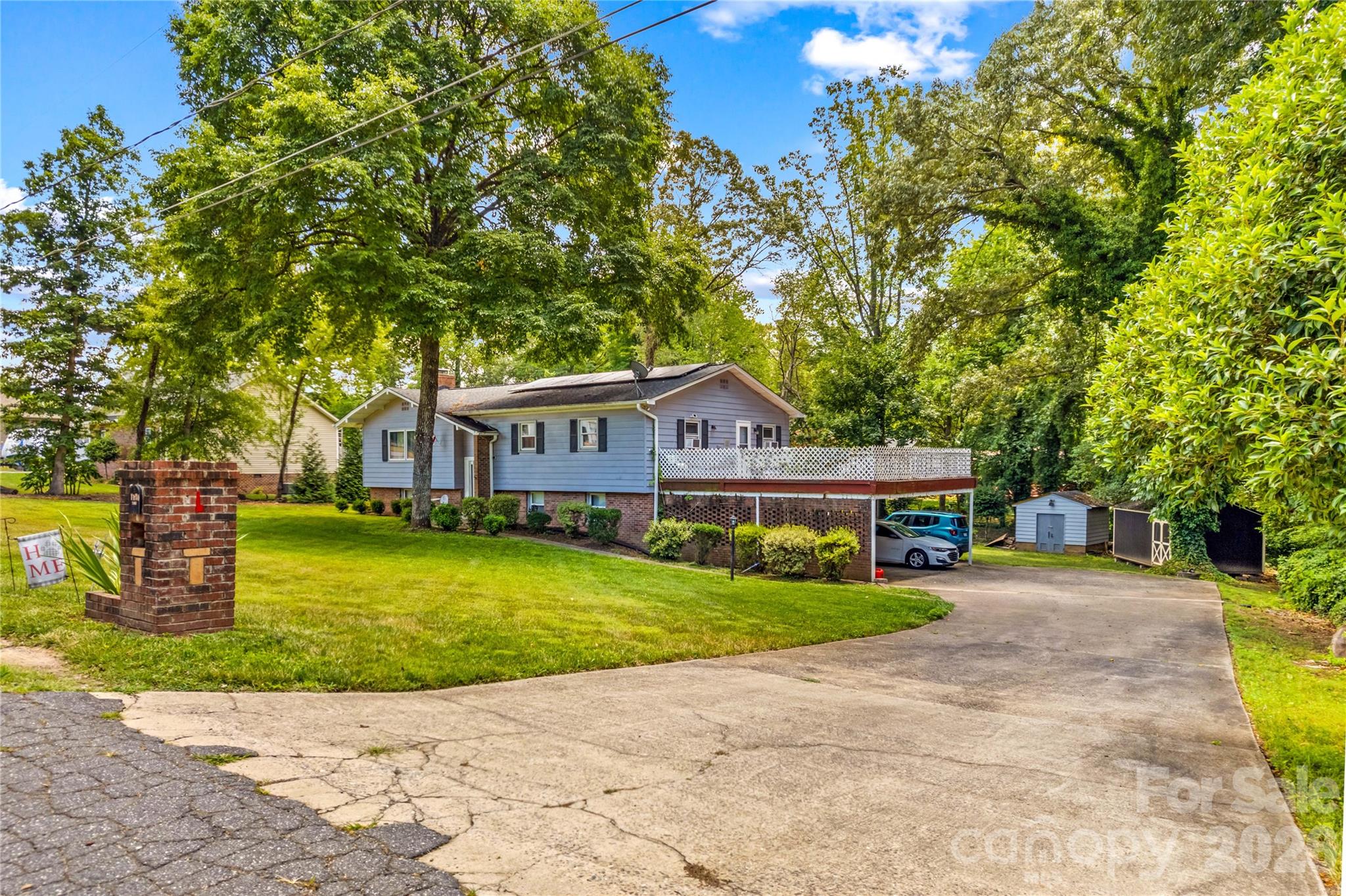 1130 24th Avenue Pl NE, Hickory, NC 28601