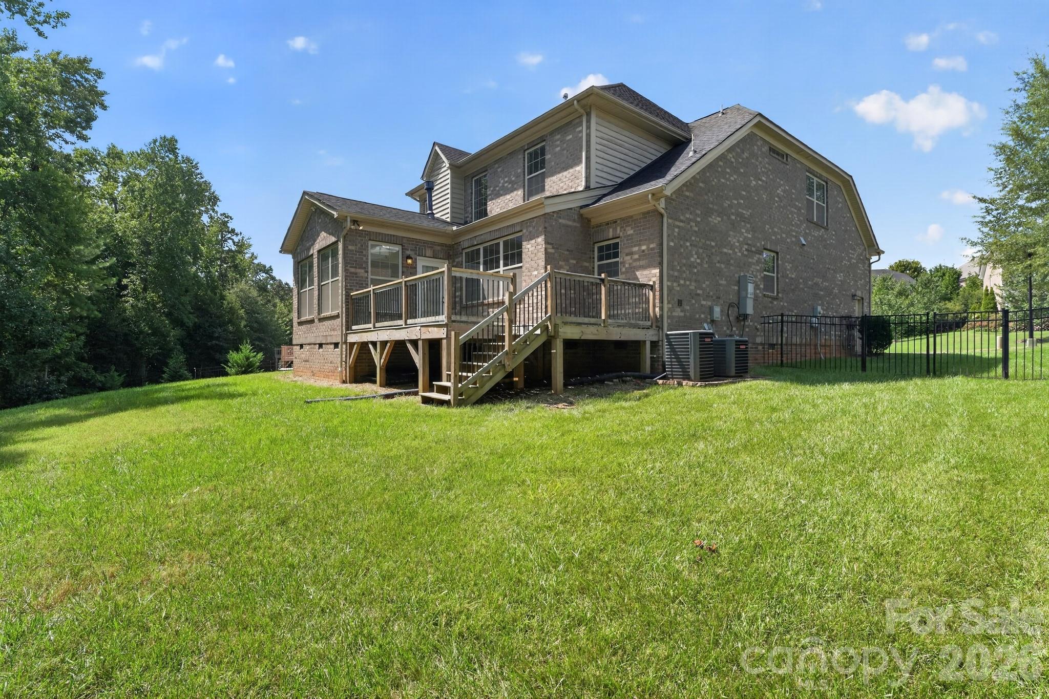 152 Kentmere Ln, Clover, SC 29710
