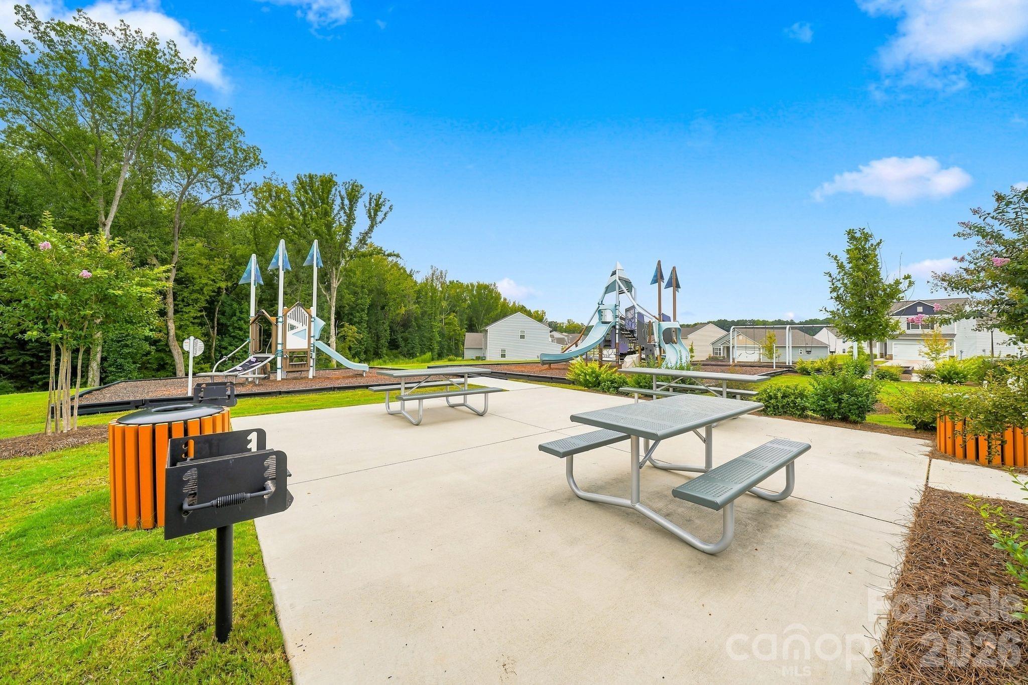 3325 Brighton Dr, Gastonia, NC 28052