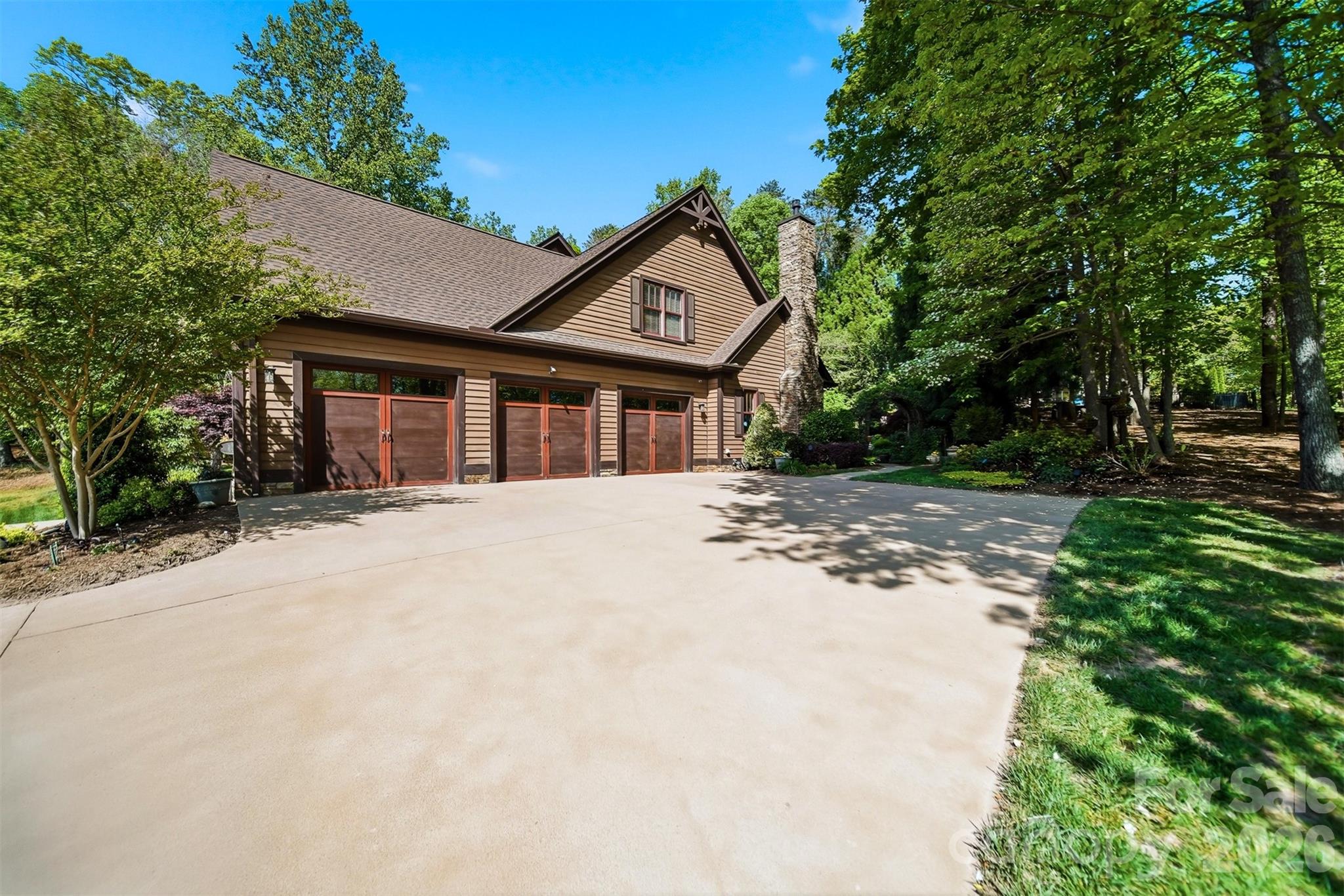 2748 Trent Dr NE, Conover, NC 28613