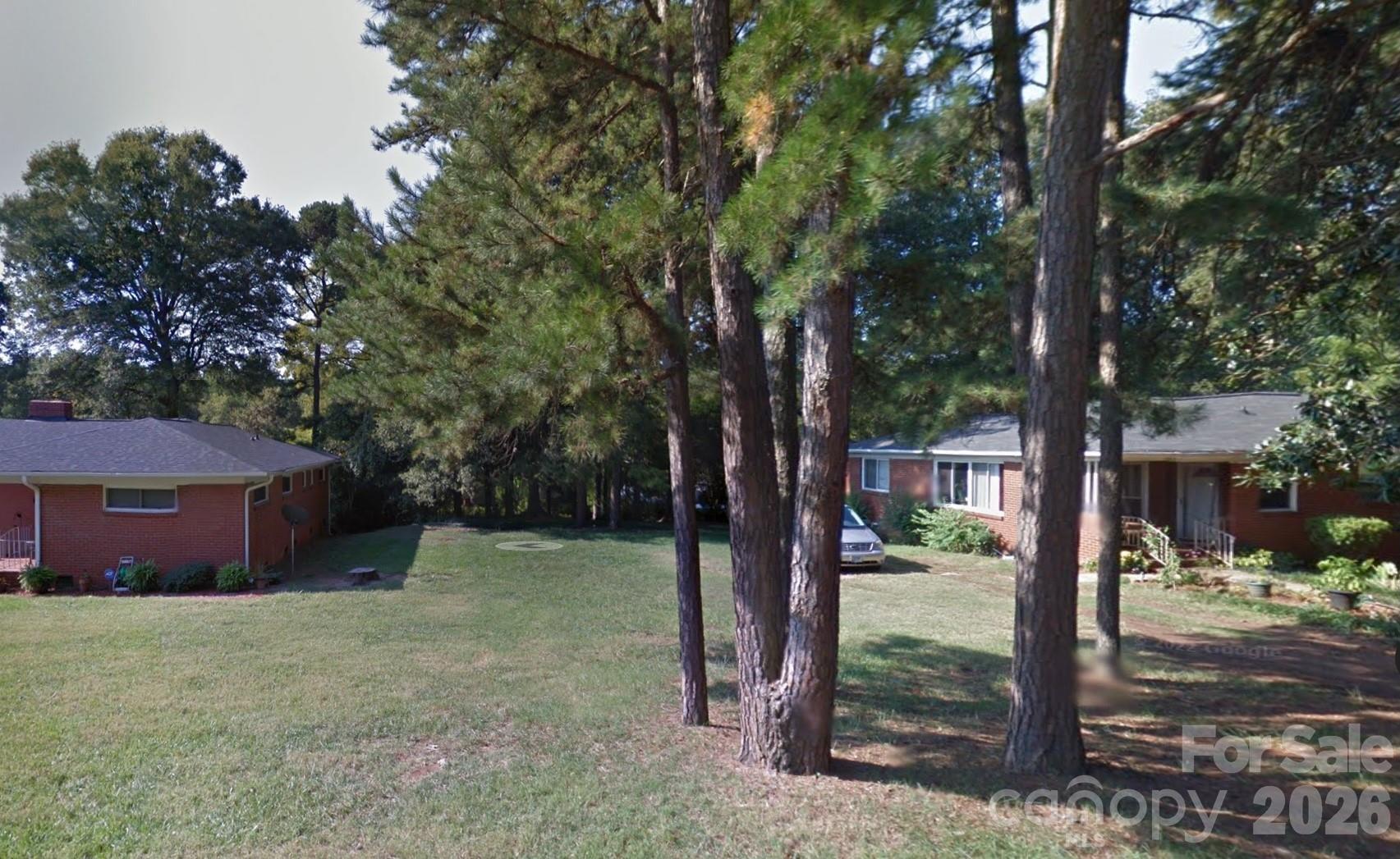 1815 Madison Ave, Charlotte, NC 28216
