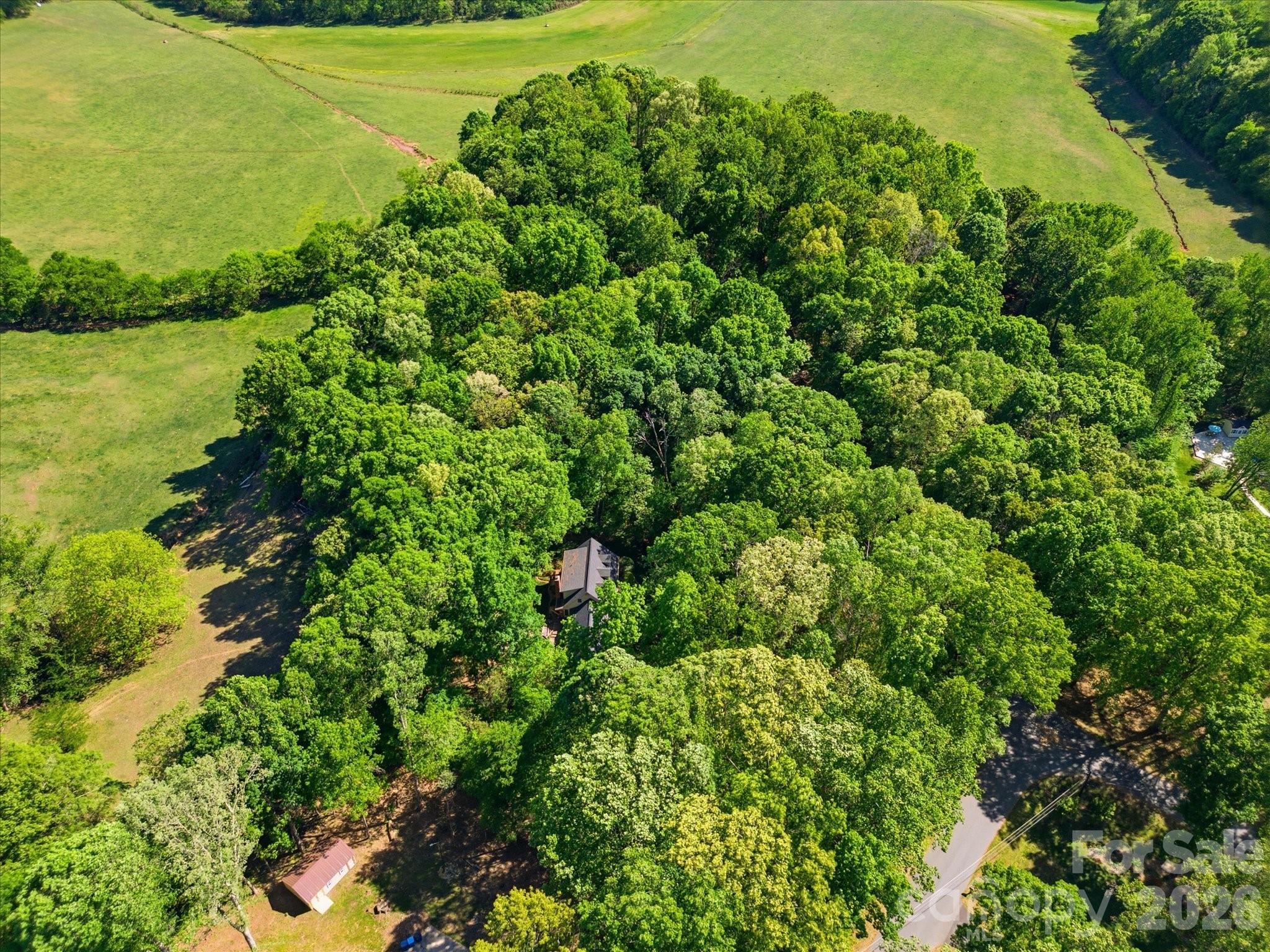 8407 Pompano Rd, Harrisburg, NC 28075