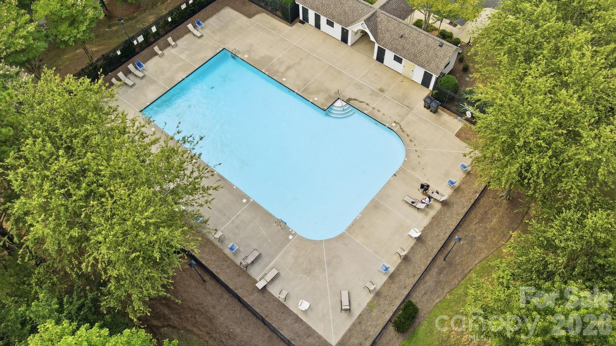 10933 Stone Trail Rd, Charlotte, NC 28213