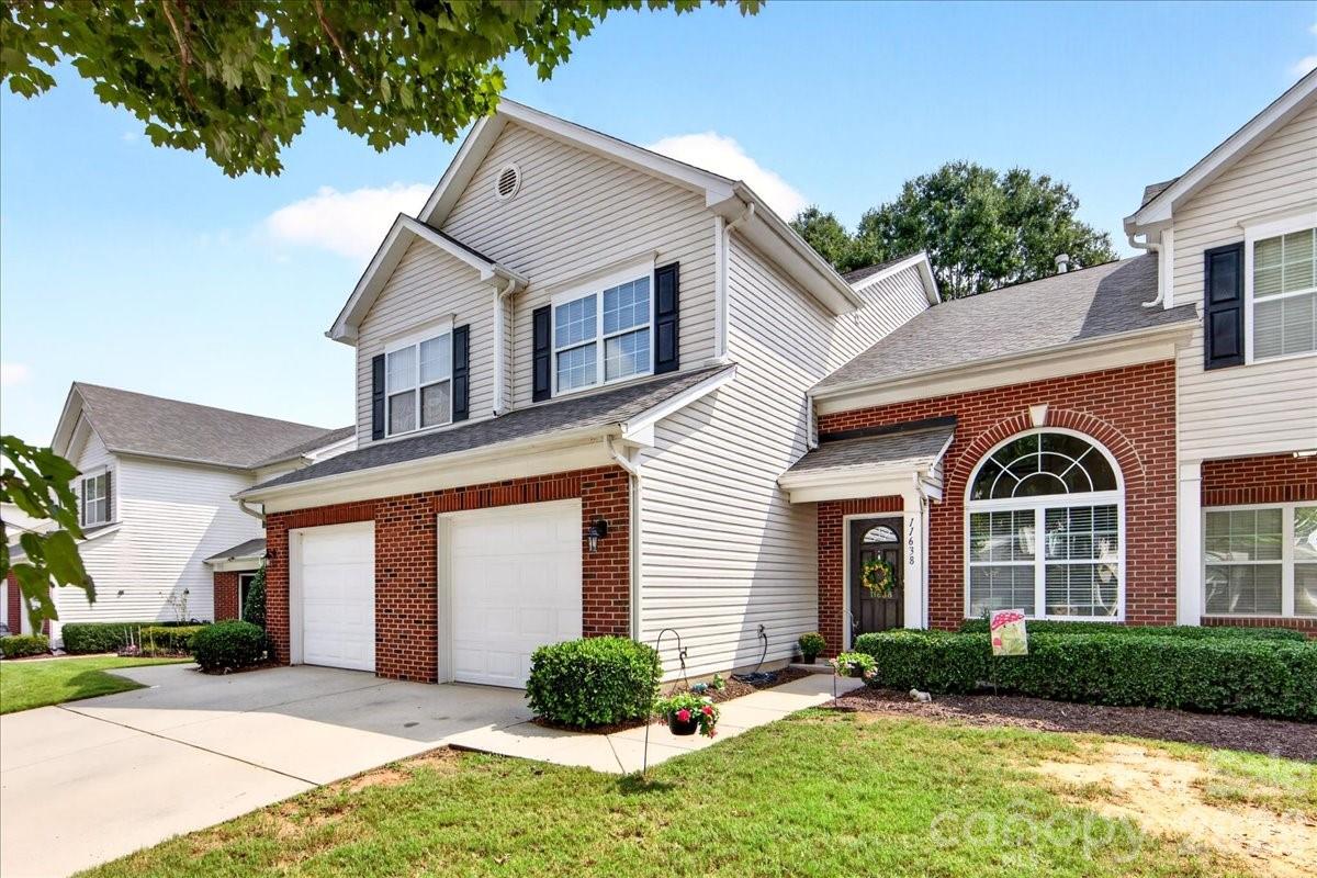 11638 Stockdale Ct, Pineville, NC 28134