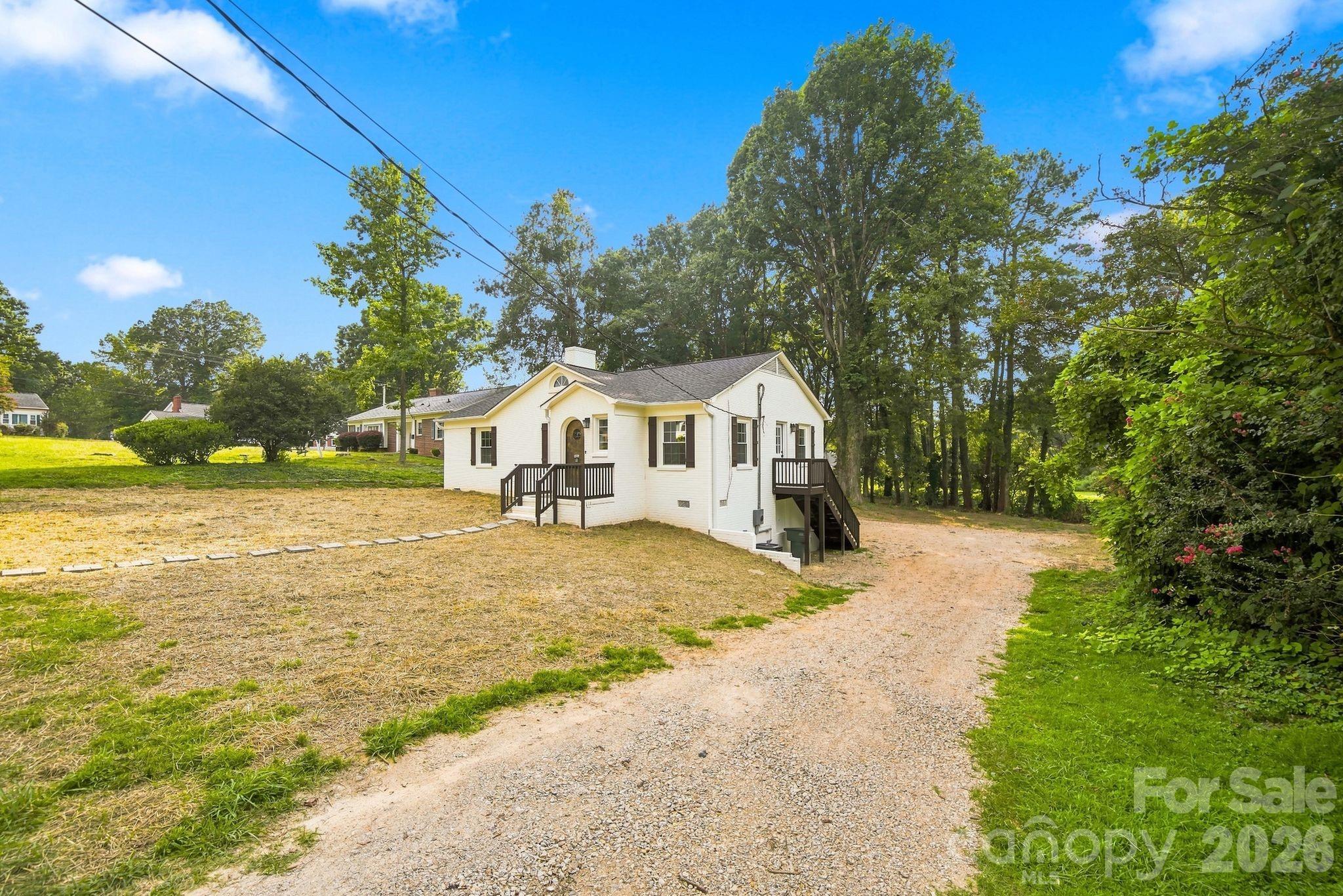 413 Elizabeth St, Gastonia, NC 28054