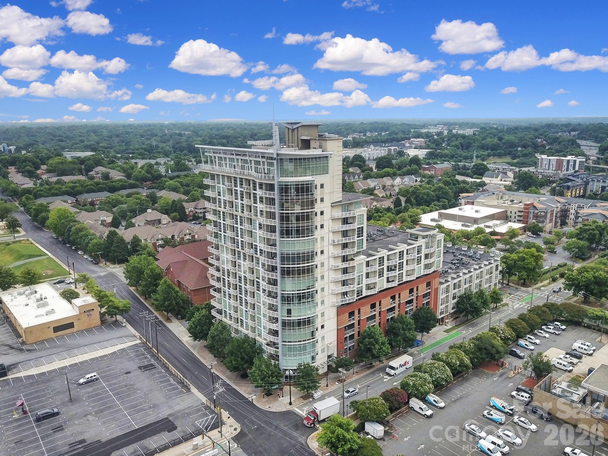 505 E 6th St #909, Charlotte, NC 28202