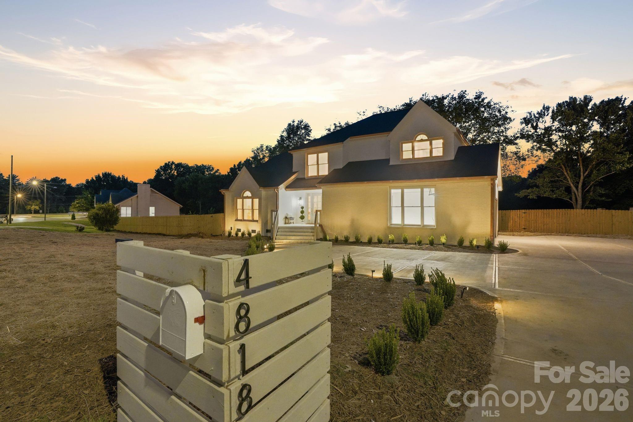 4818 Carmel Rd, Charlotte, NC 28226