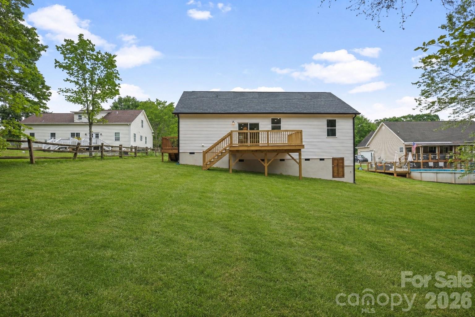 120 Whistling Pines Dr, Statesville, NC 28677