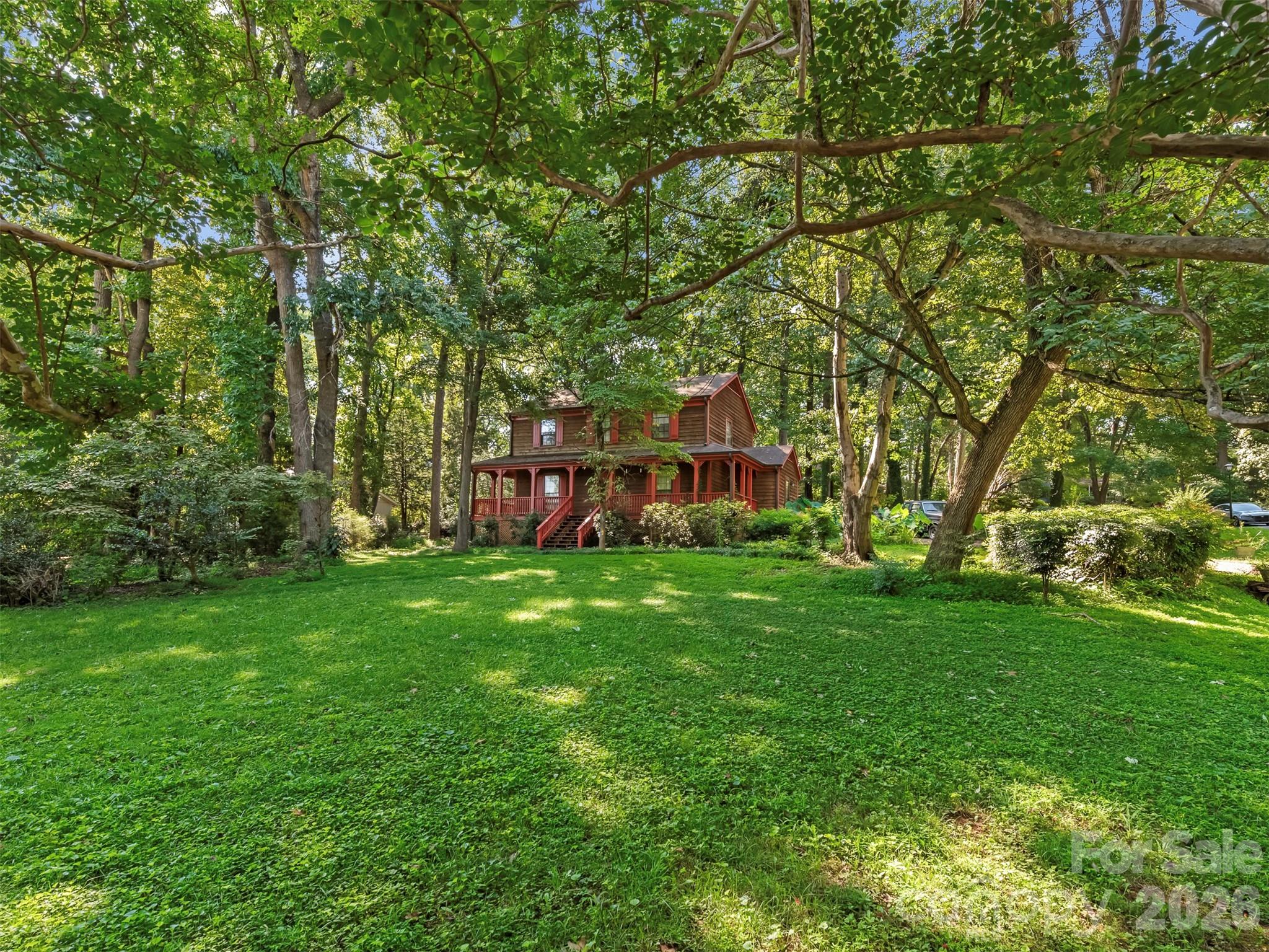 14200 Hackamore Dr, Matthews, NC 28105