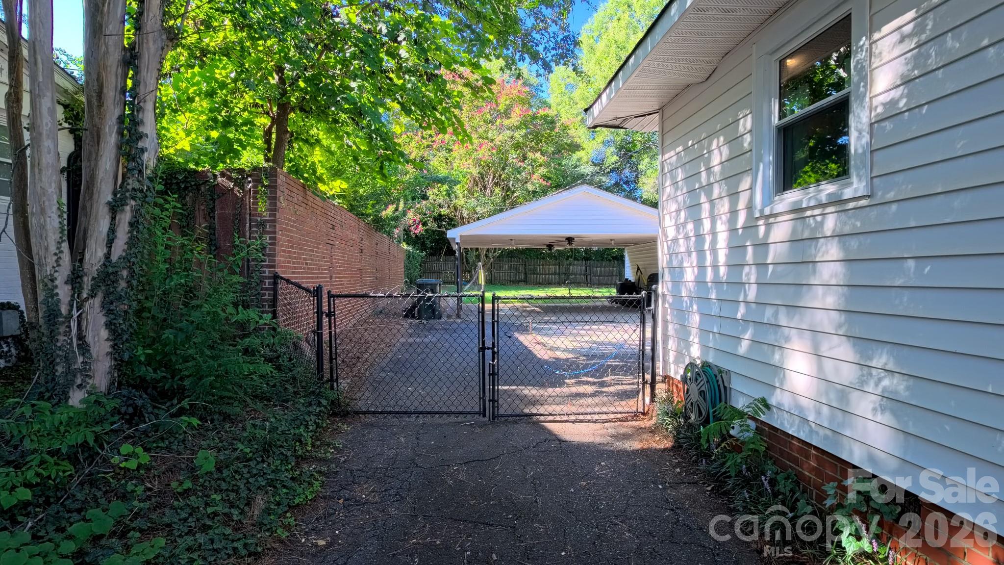 1131 Richmond Dr, Rock Hill, SC 29732