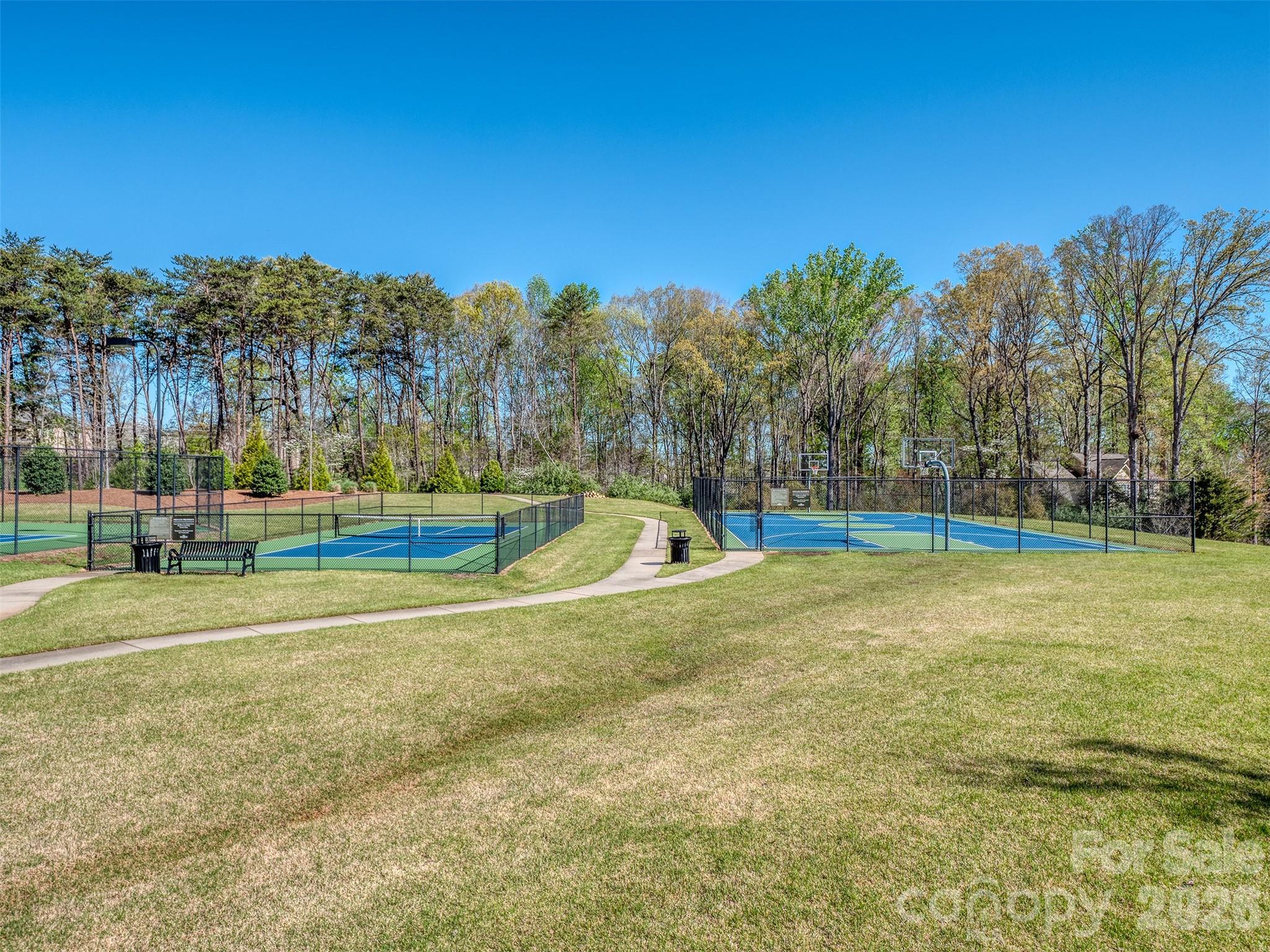 10433 Honeyfur Ct, Charlotte, NC 28278