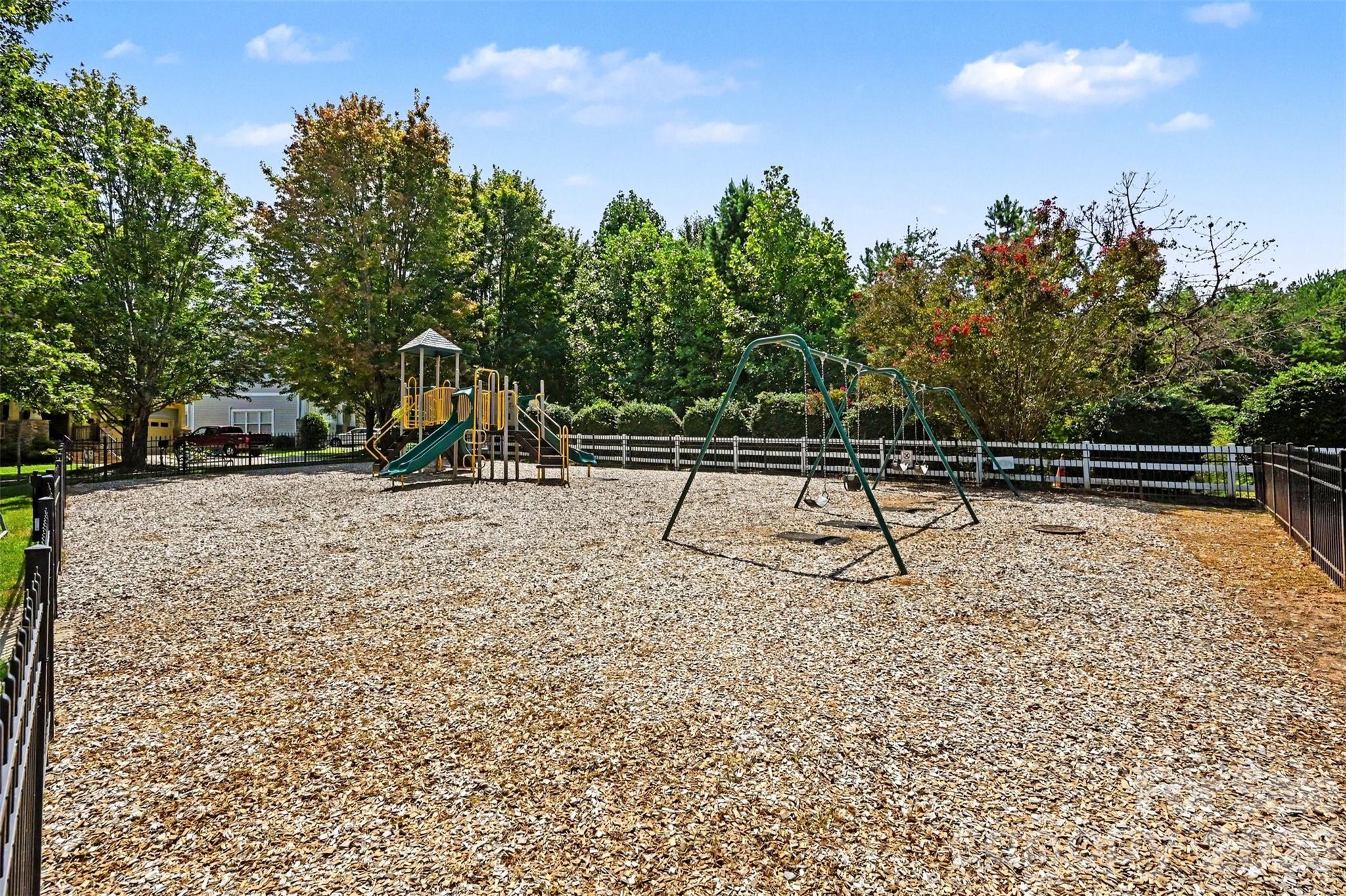 119 E Decatur Ave, Mooresville, NC 28117