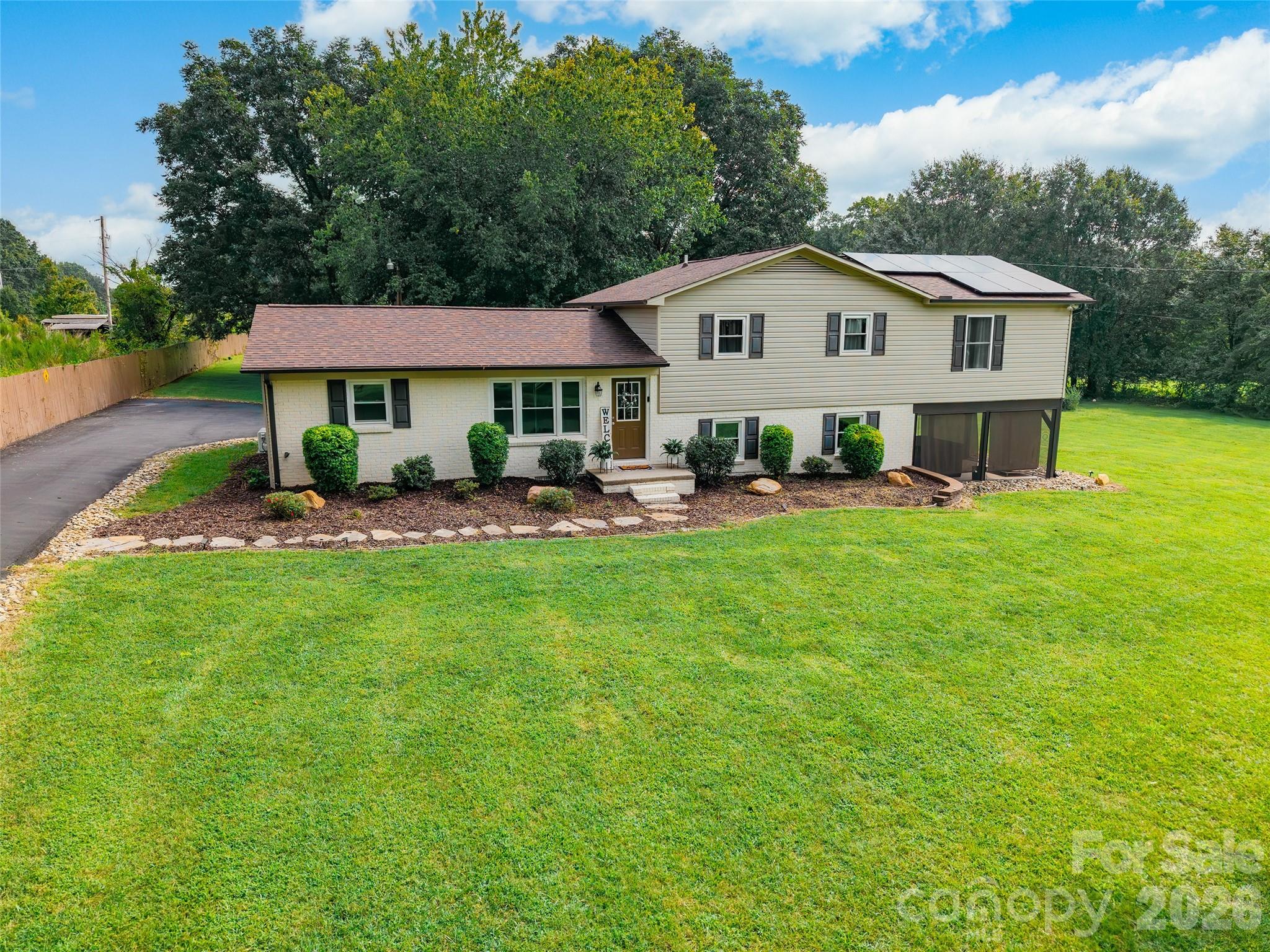 6060 Lineberger Rd, Sherrills Ford, NC 28673