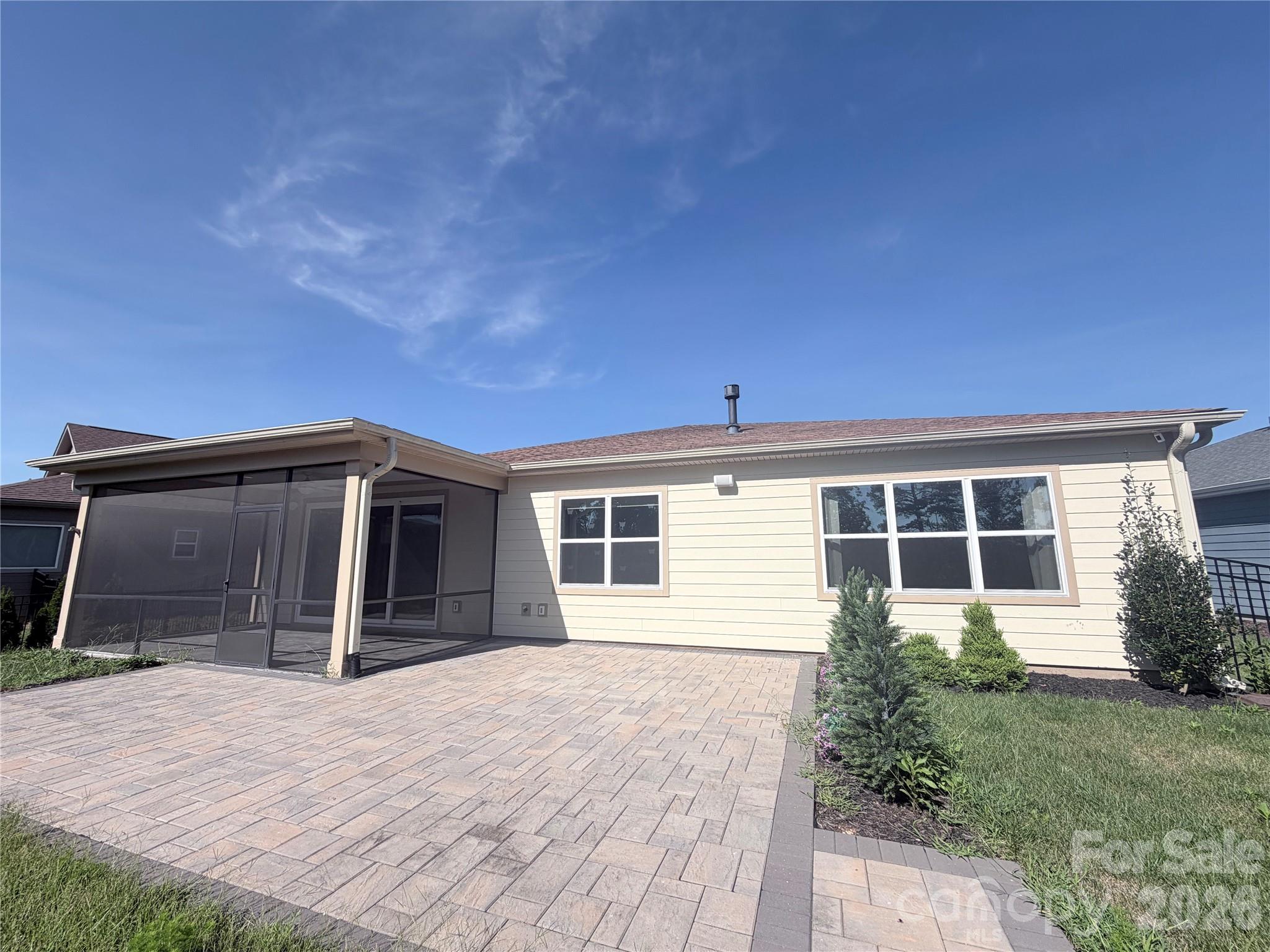 5989 Pier Dr, Denver, NC 28037