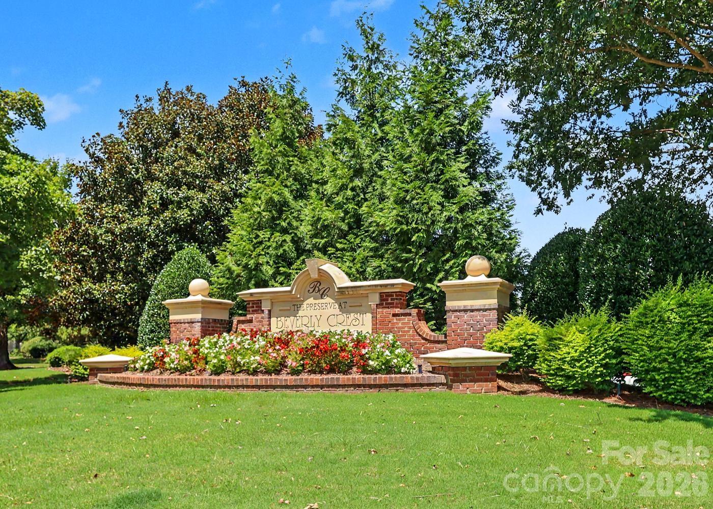 6614 Beverly Springs Dr, Charlotte, NC 28270