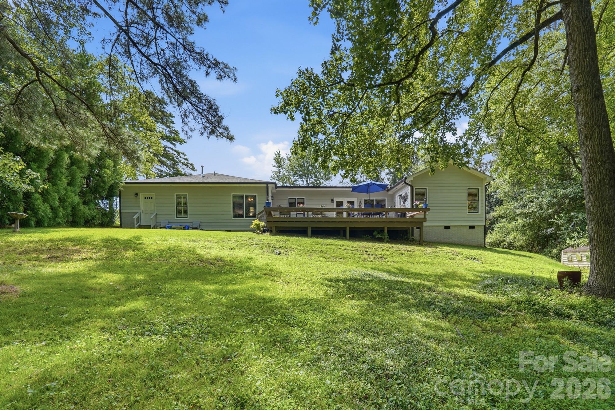 800 Jefferson Dr, Charlotte, NC 28270