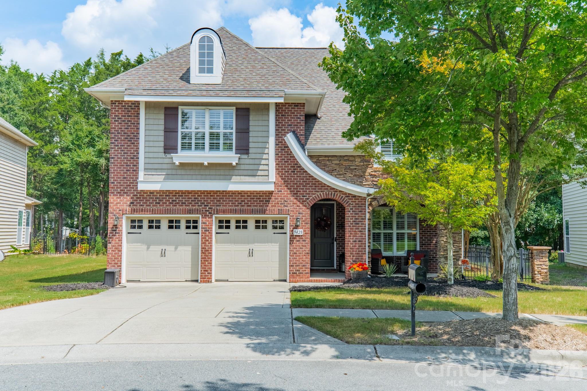 9428 Ardrey Woods Dr, Charlotte, NC 28277