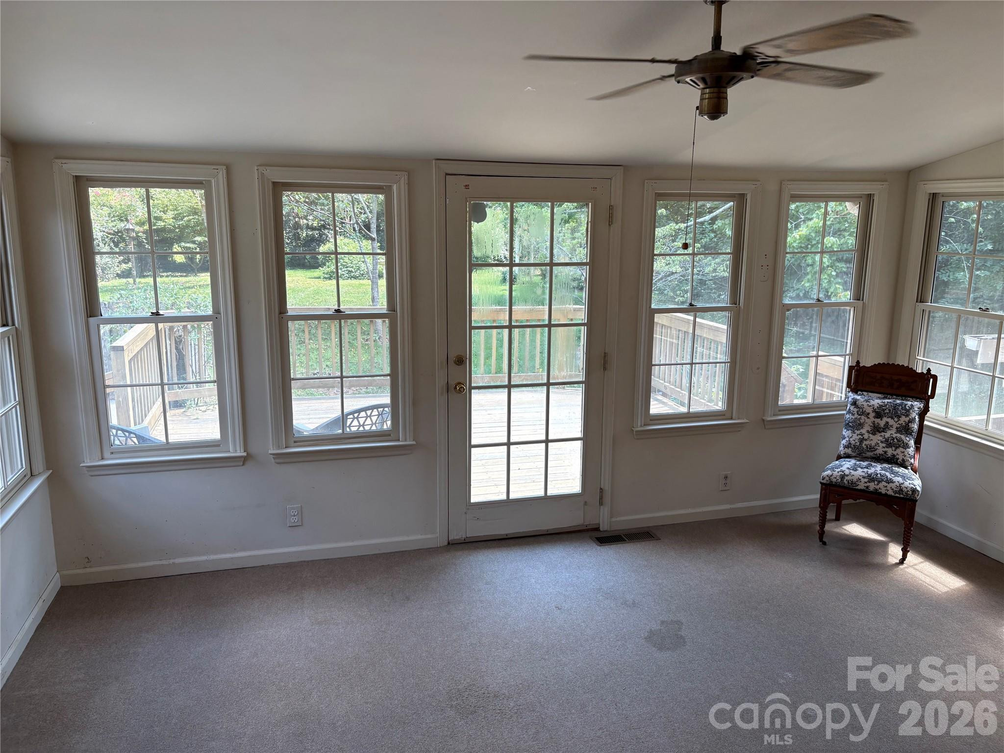 1215 Brockton Ln, Charlotte, NC 28226