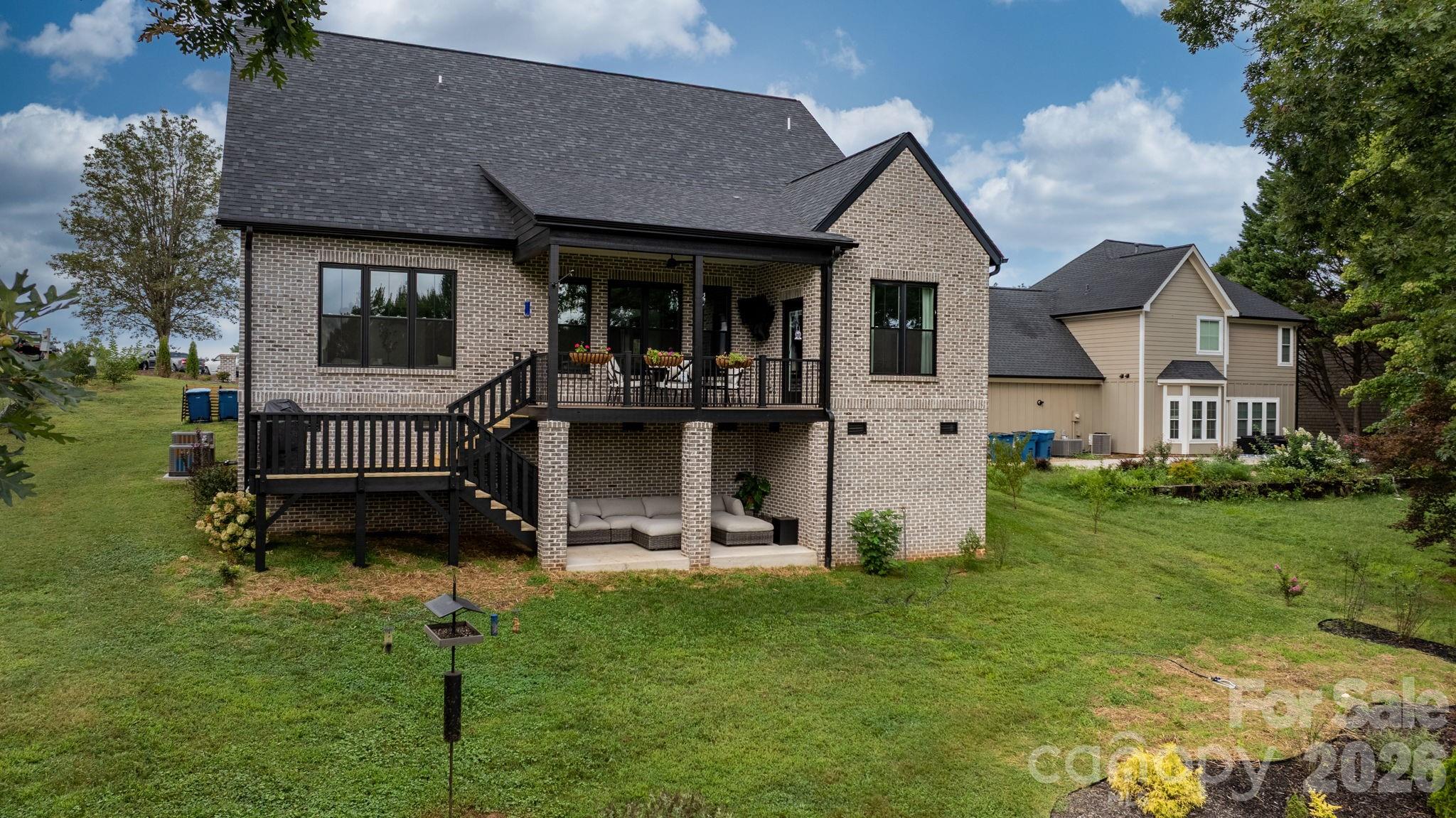 1116 Players Ridge Rd, Hickory, NC 28601