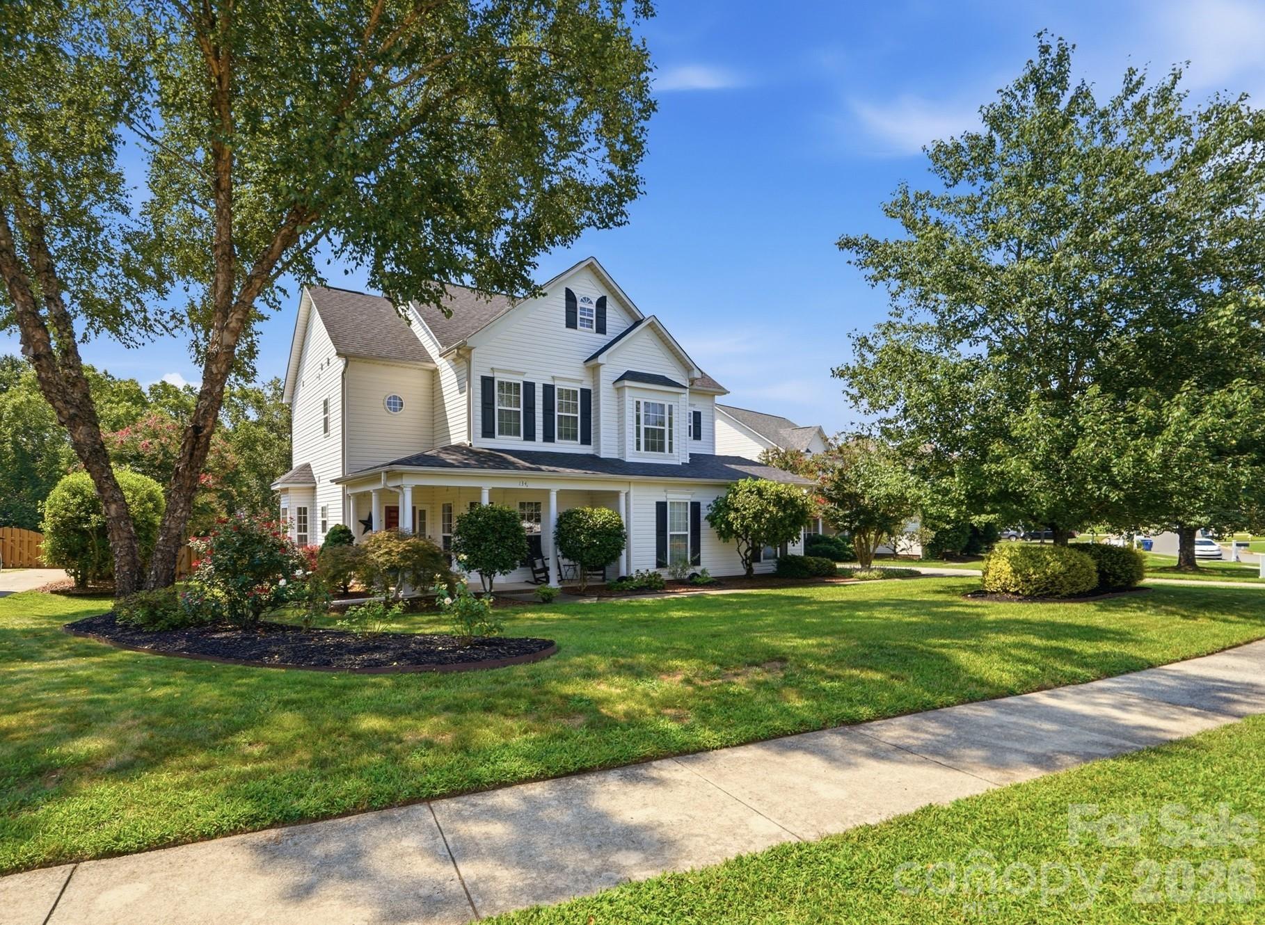 134 Lamplighter Ln, Mooresville, NC 28115