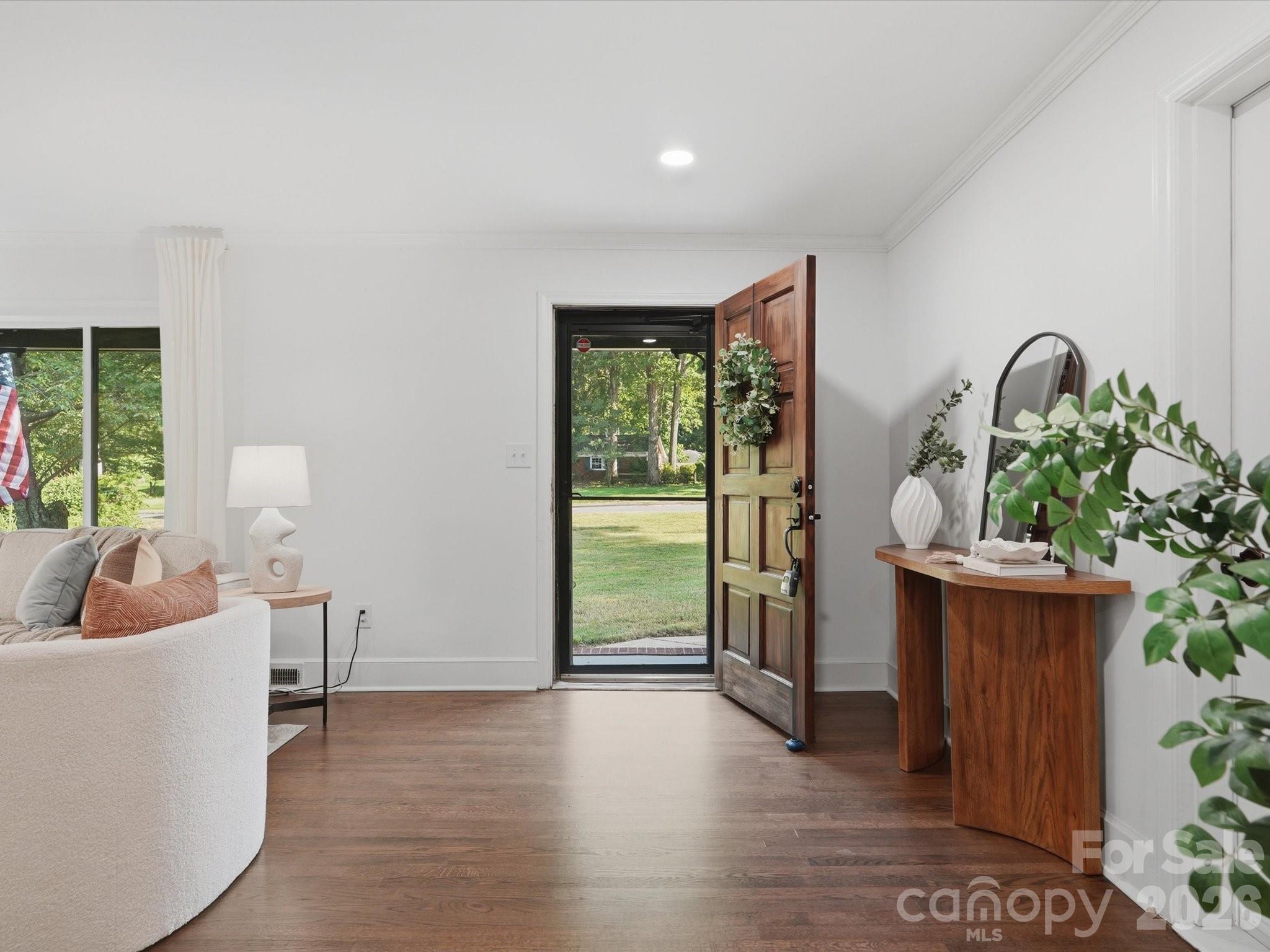 5701 Wilora Lake Rd, Charlotte, NC 28212