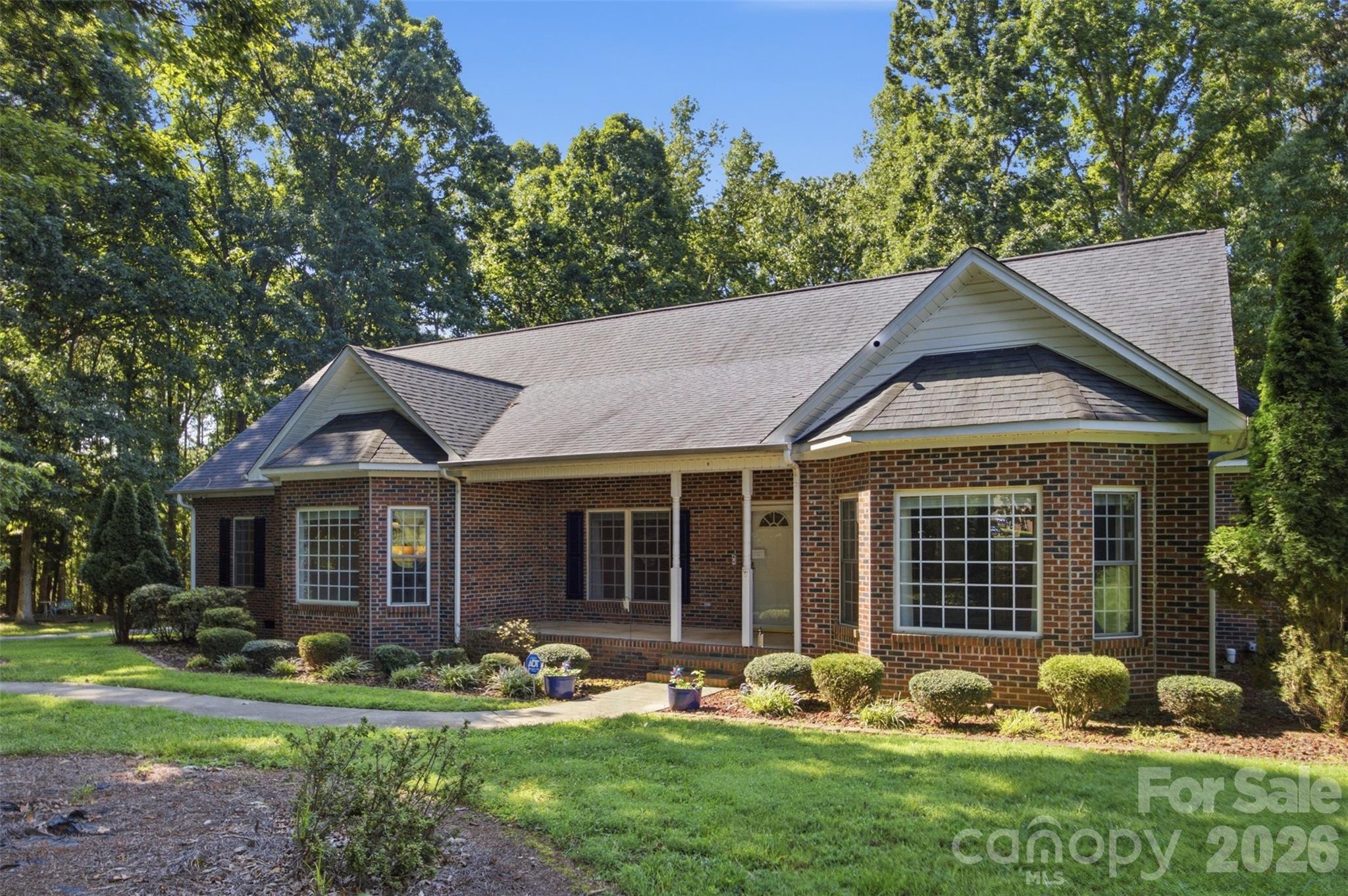 216 Minnie Queen Ln, Belmont, NC 28012