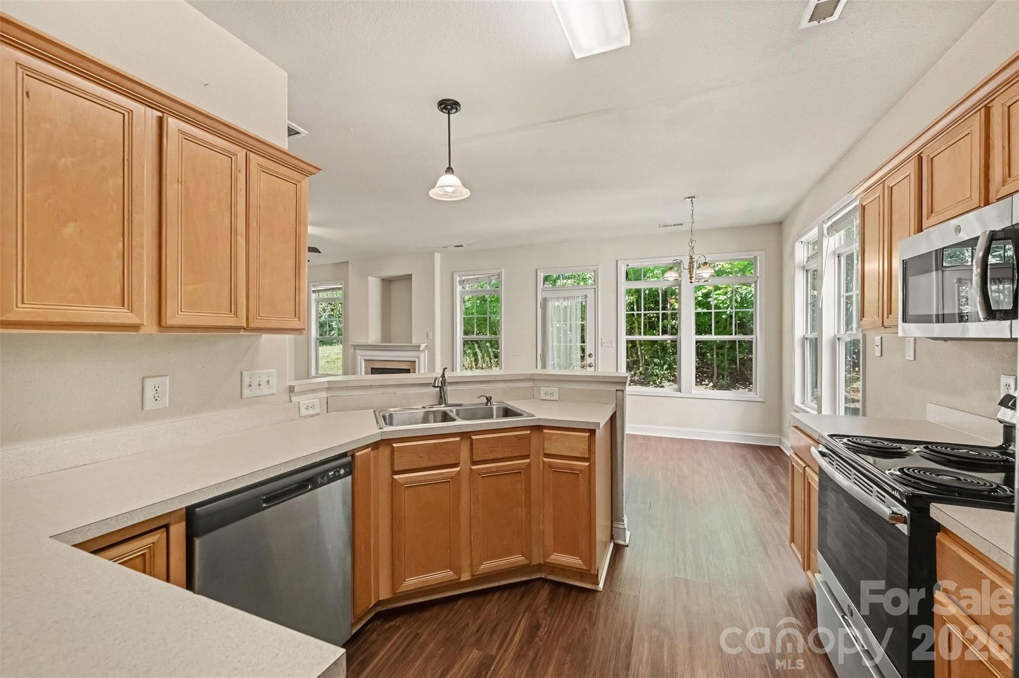 1745 Wilburn Park Ln NW, Charlotte, NC 28269