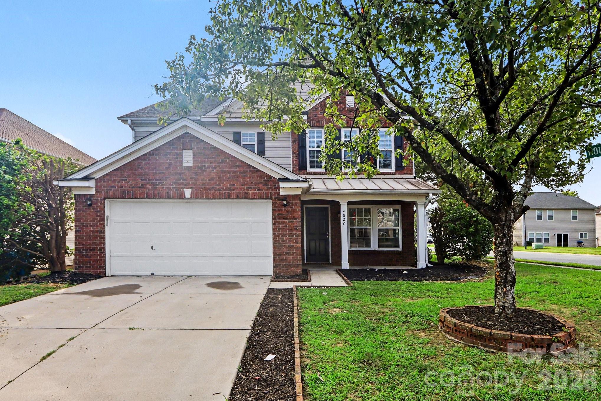 4022 Houldsworth Dr, Charlotte, NC 28213