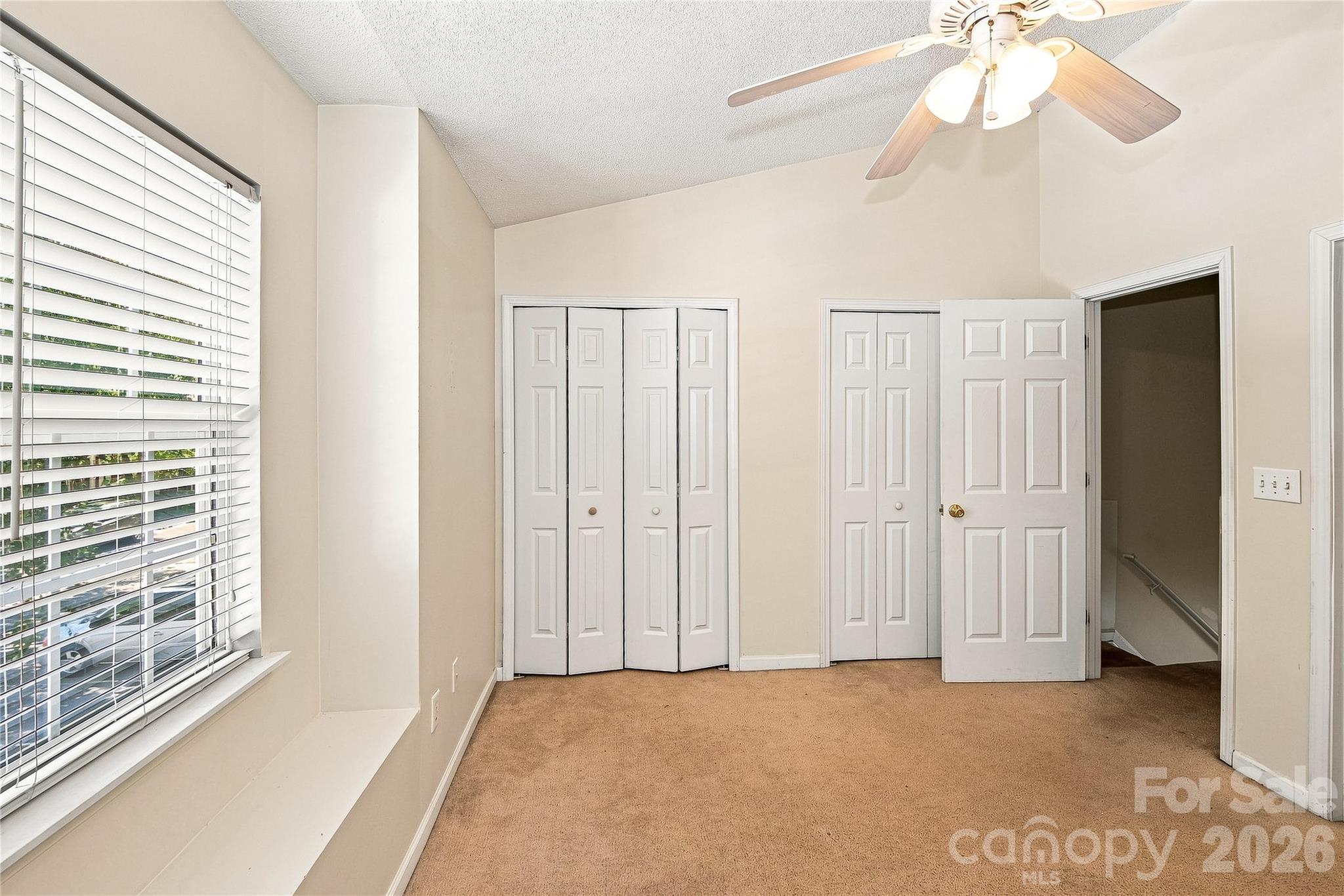 10728 Holly Ridge Blvd, Charlotte, NC 28216