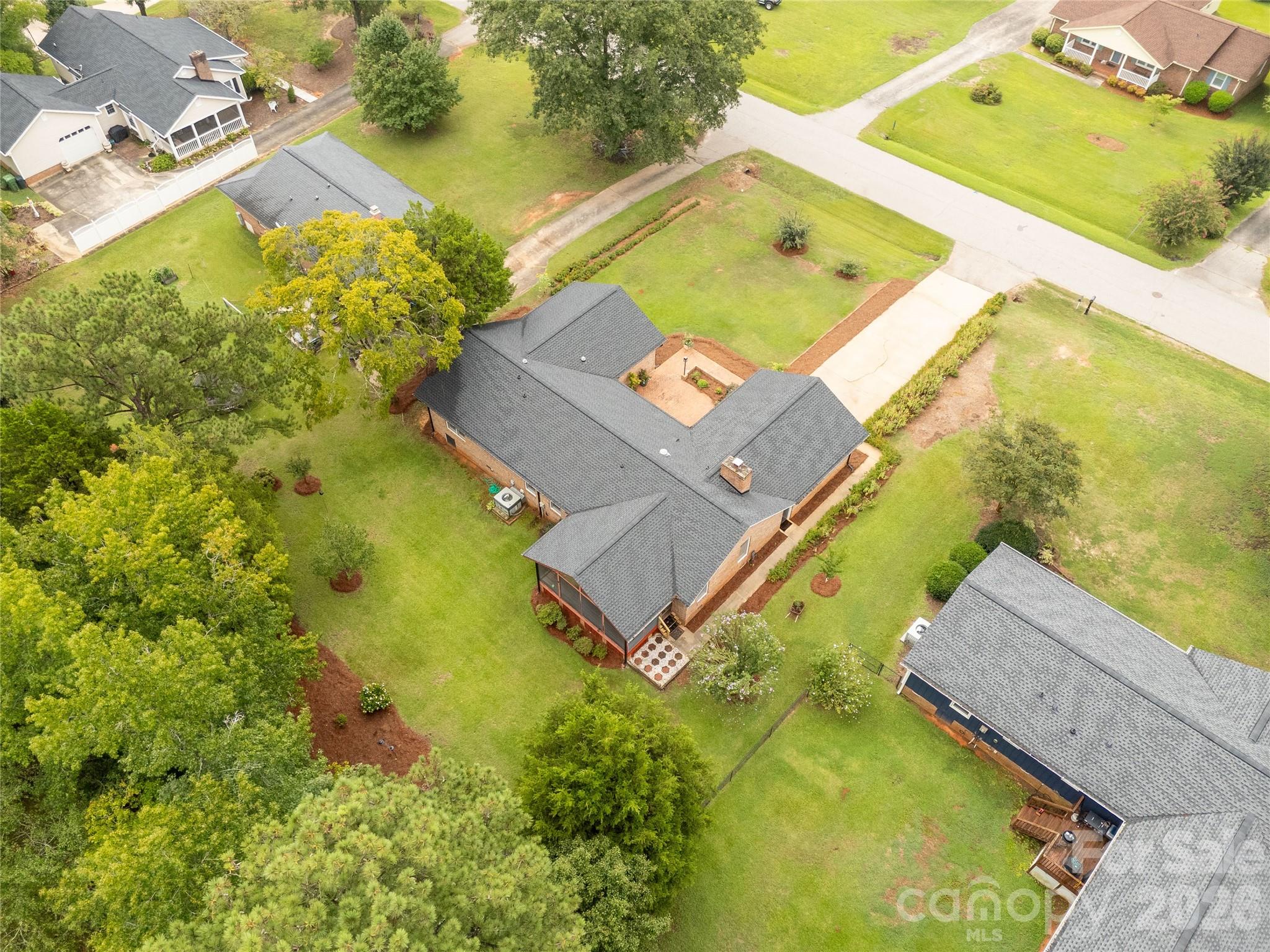 1296 Craig Ave, Lancaster, SC 29720